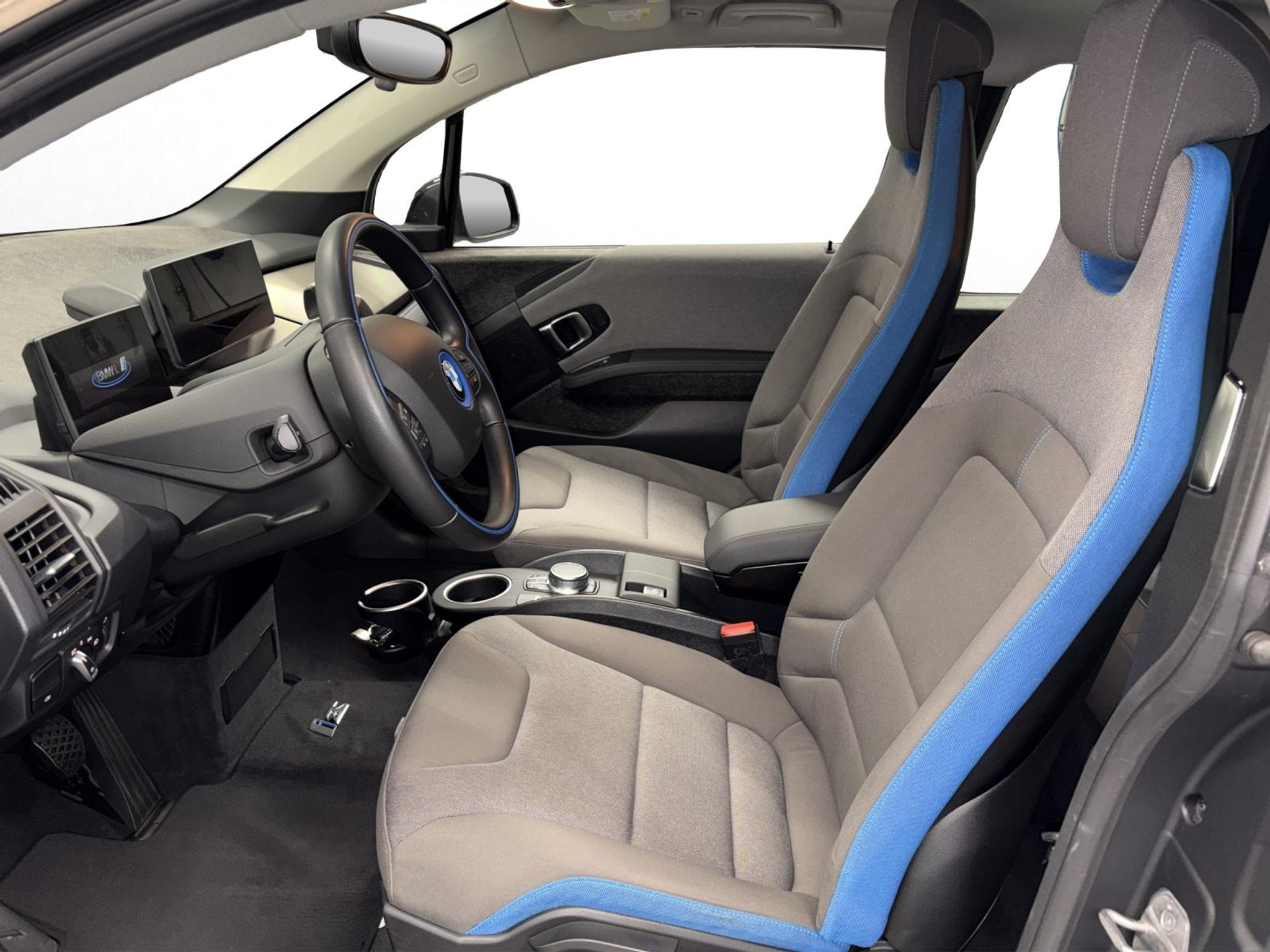 listing desktop thumbnail image 9