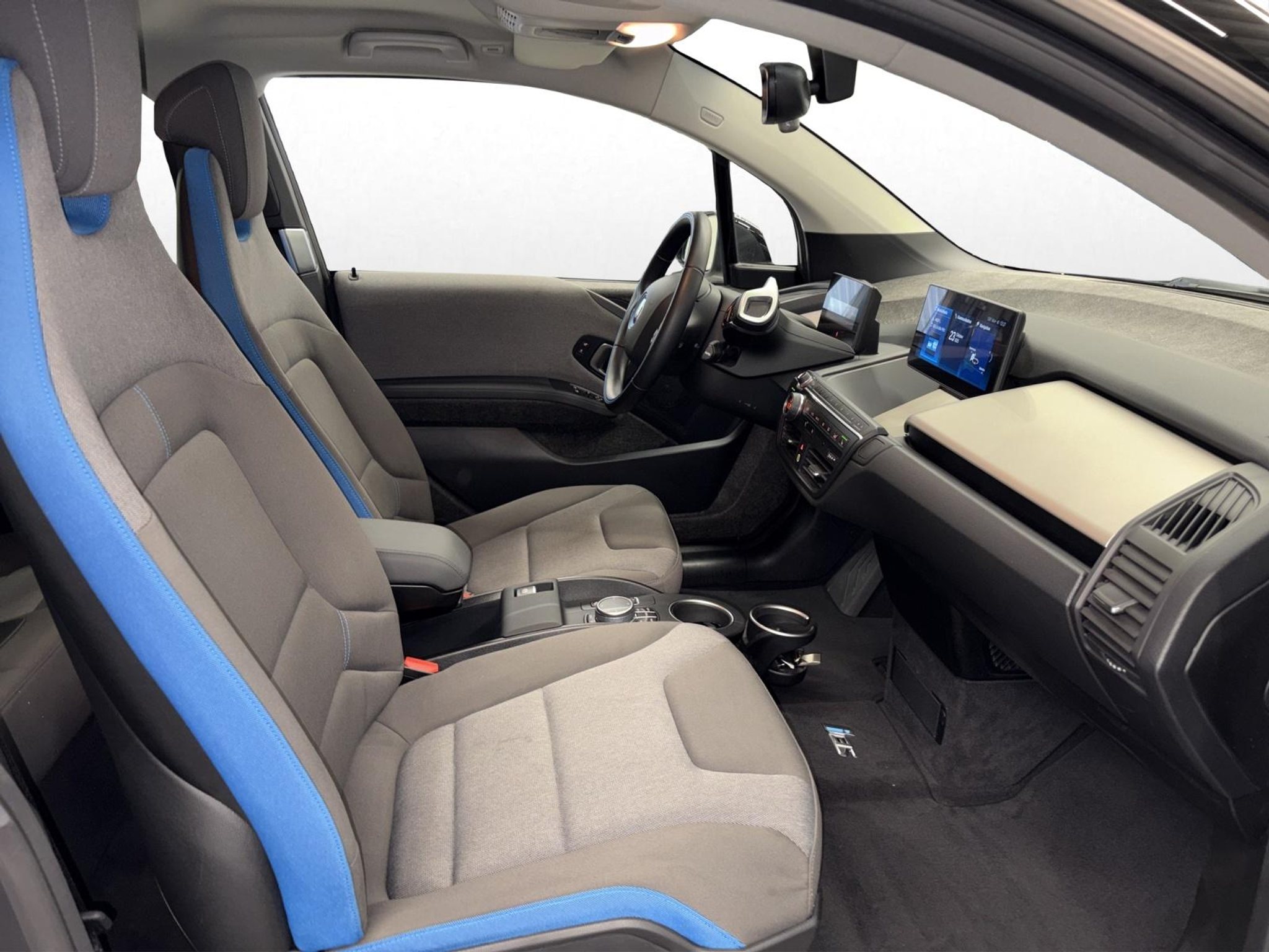 listing desktop thumbnail image 15