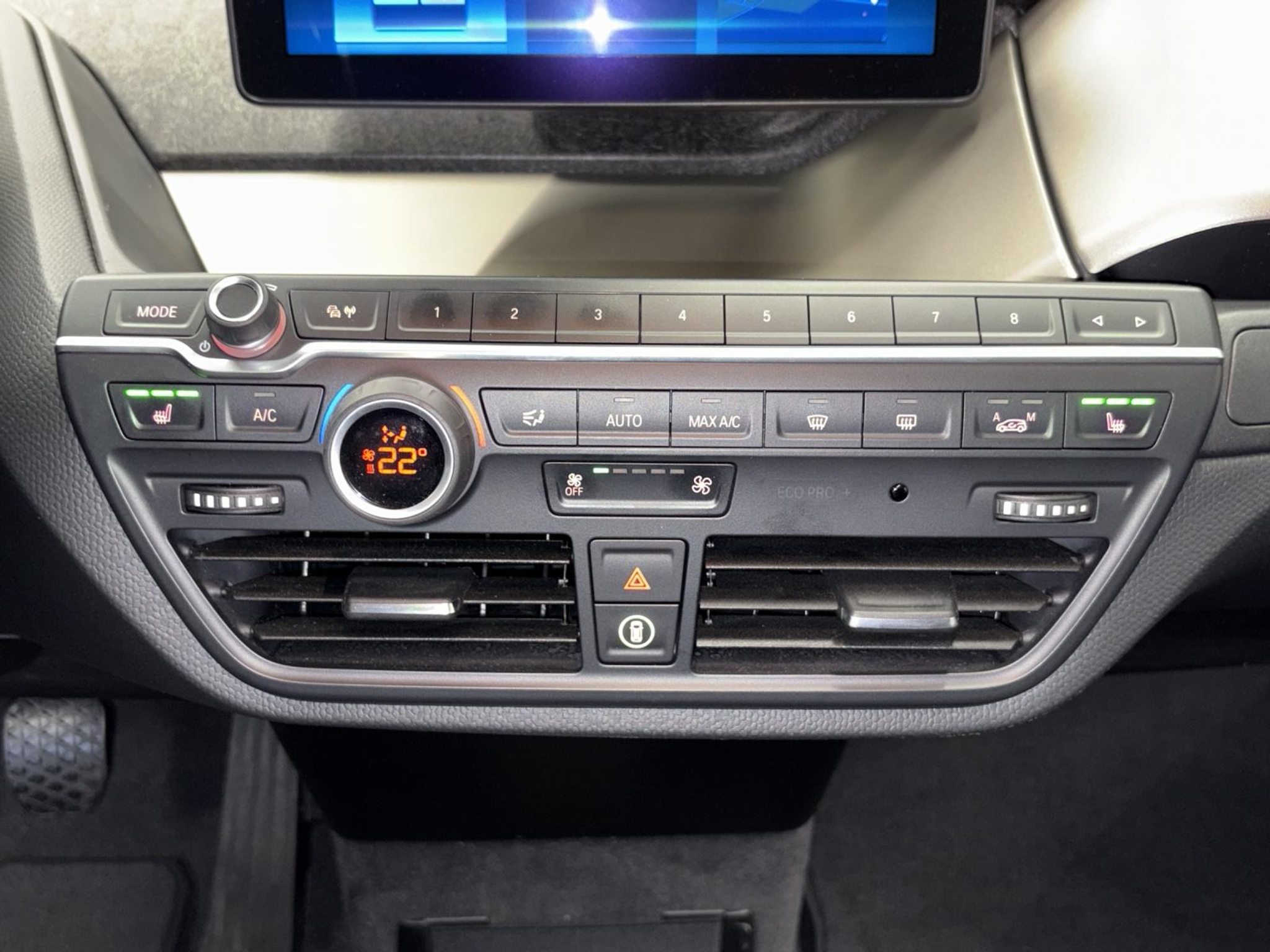 listing desktop thumbnail image 17