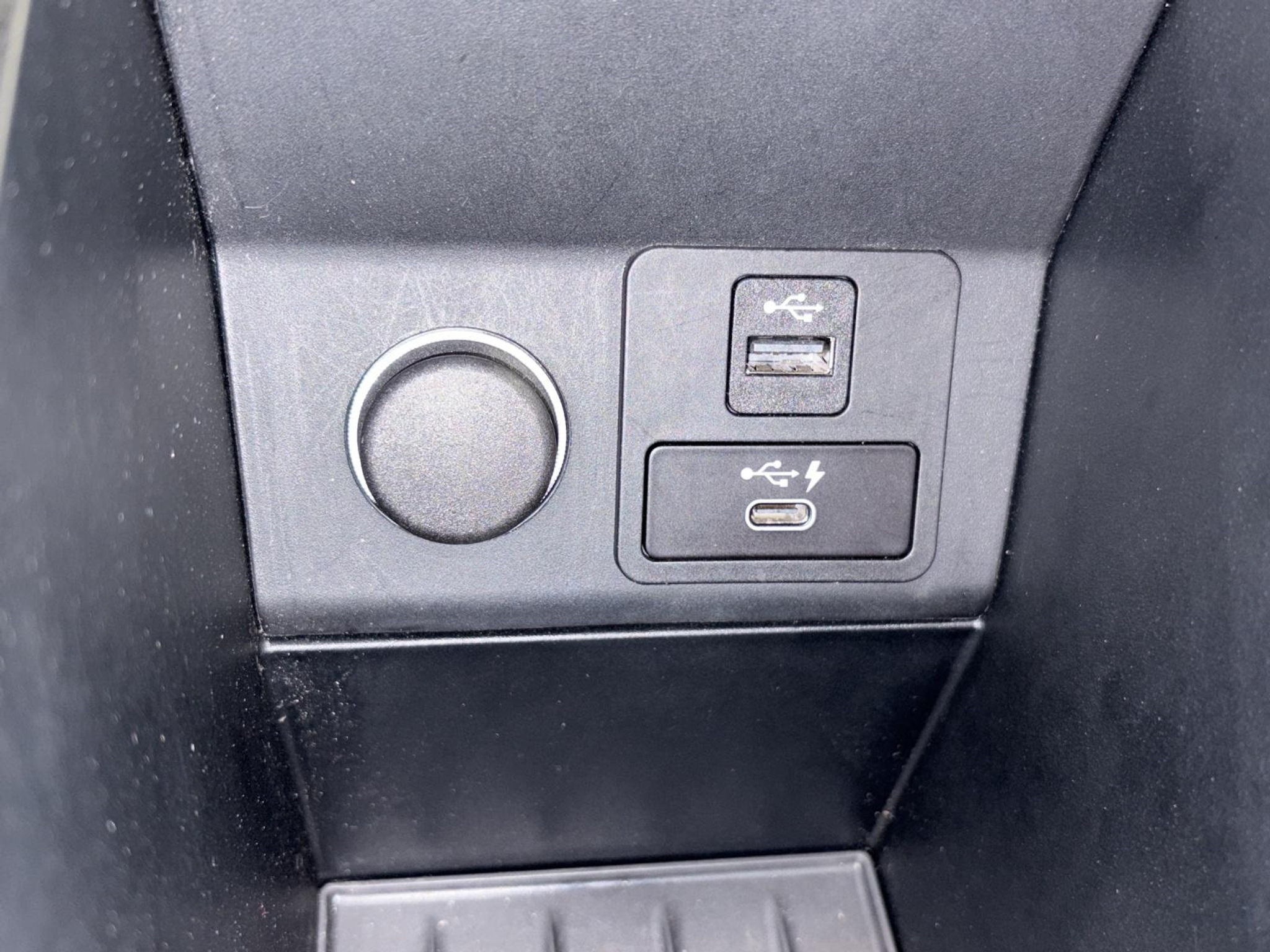 listing desktop thumbnail image 19