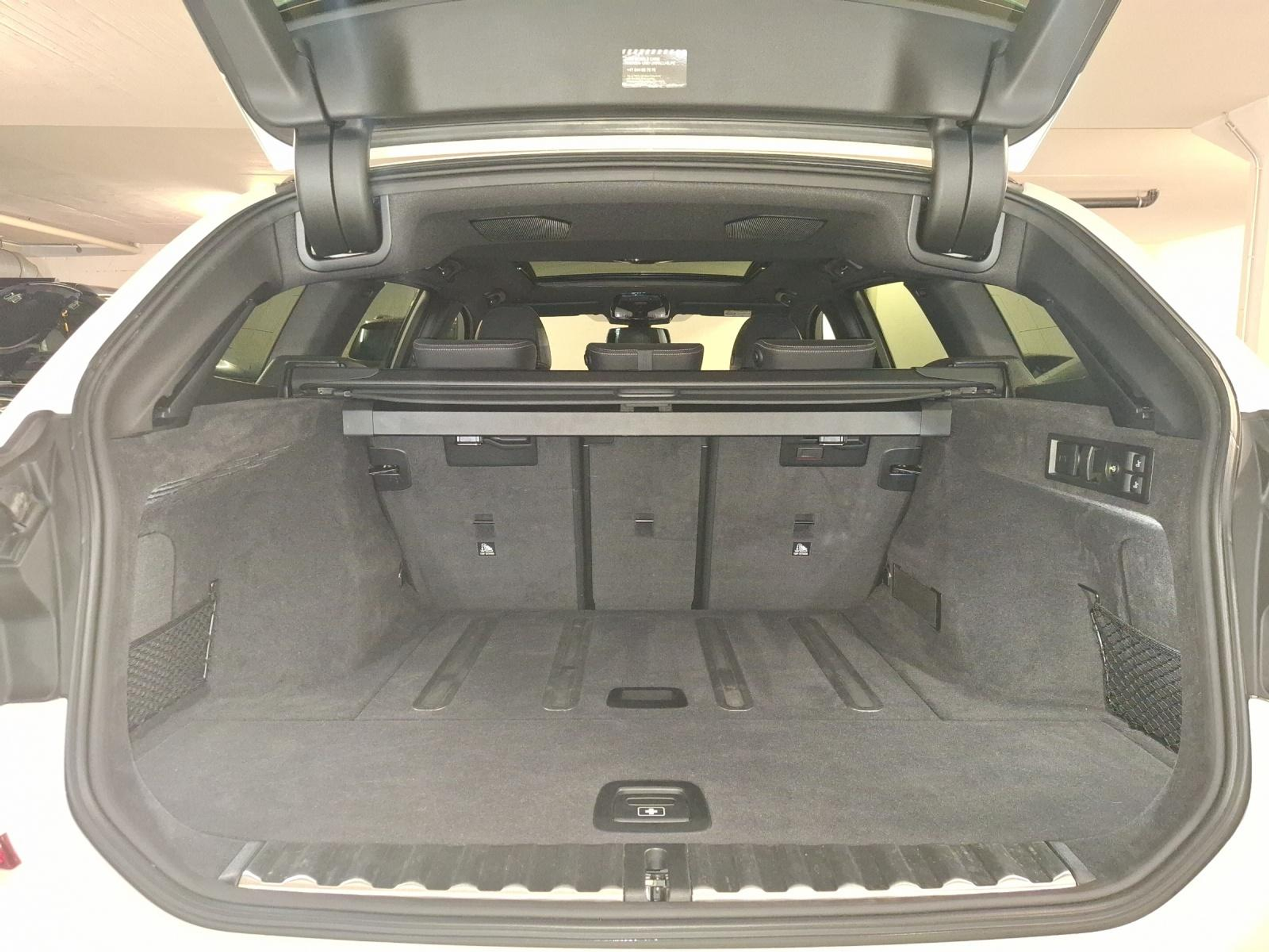 listing desktop thumbnail image 14