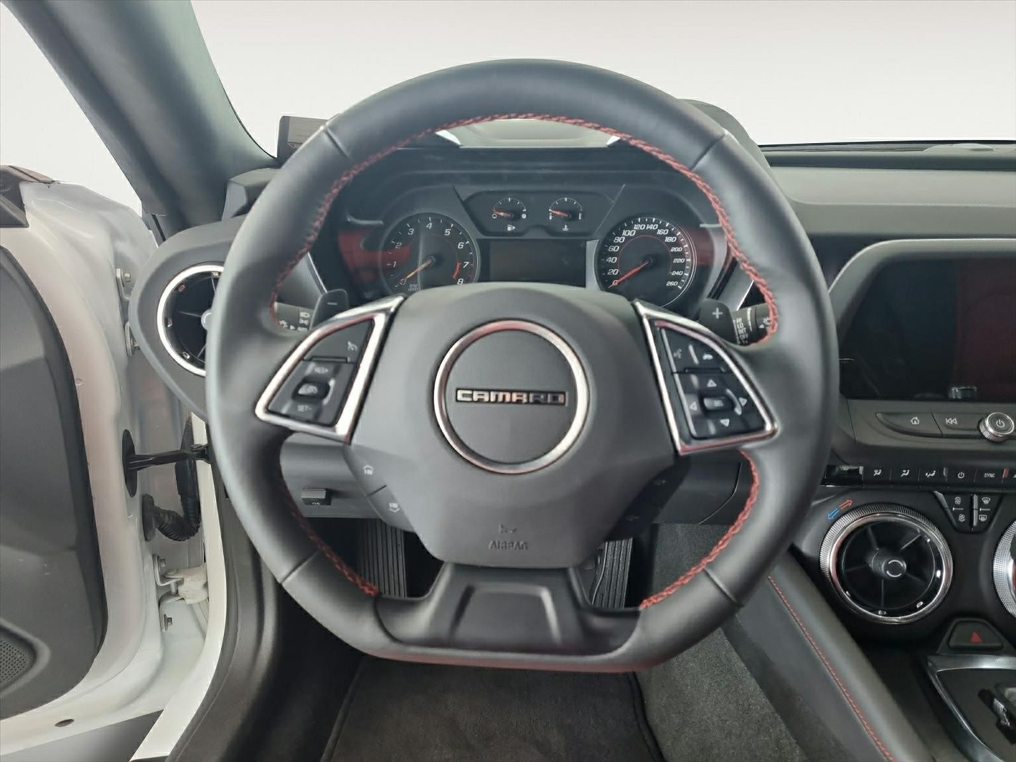 listing desktop thumbnail image 6