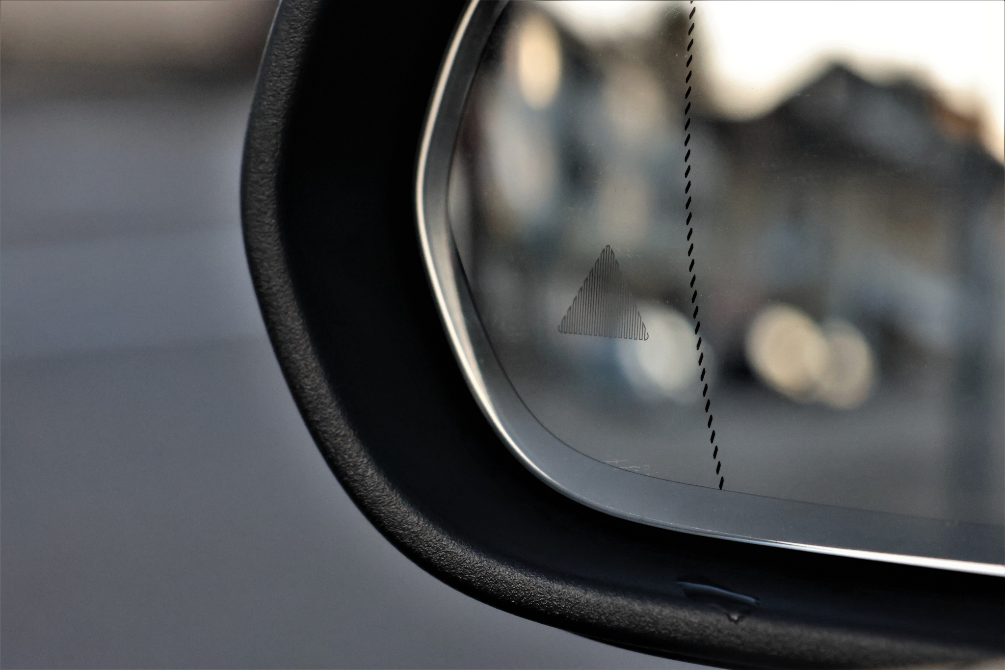 listing desktop thumbnail image 19