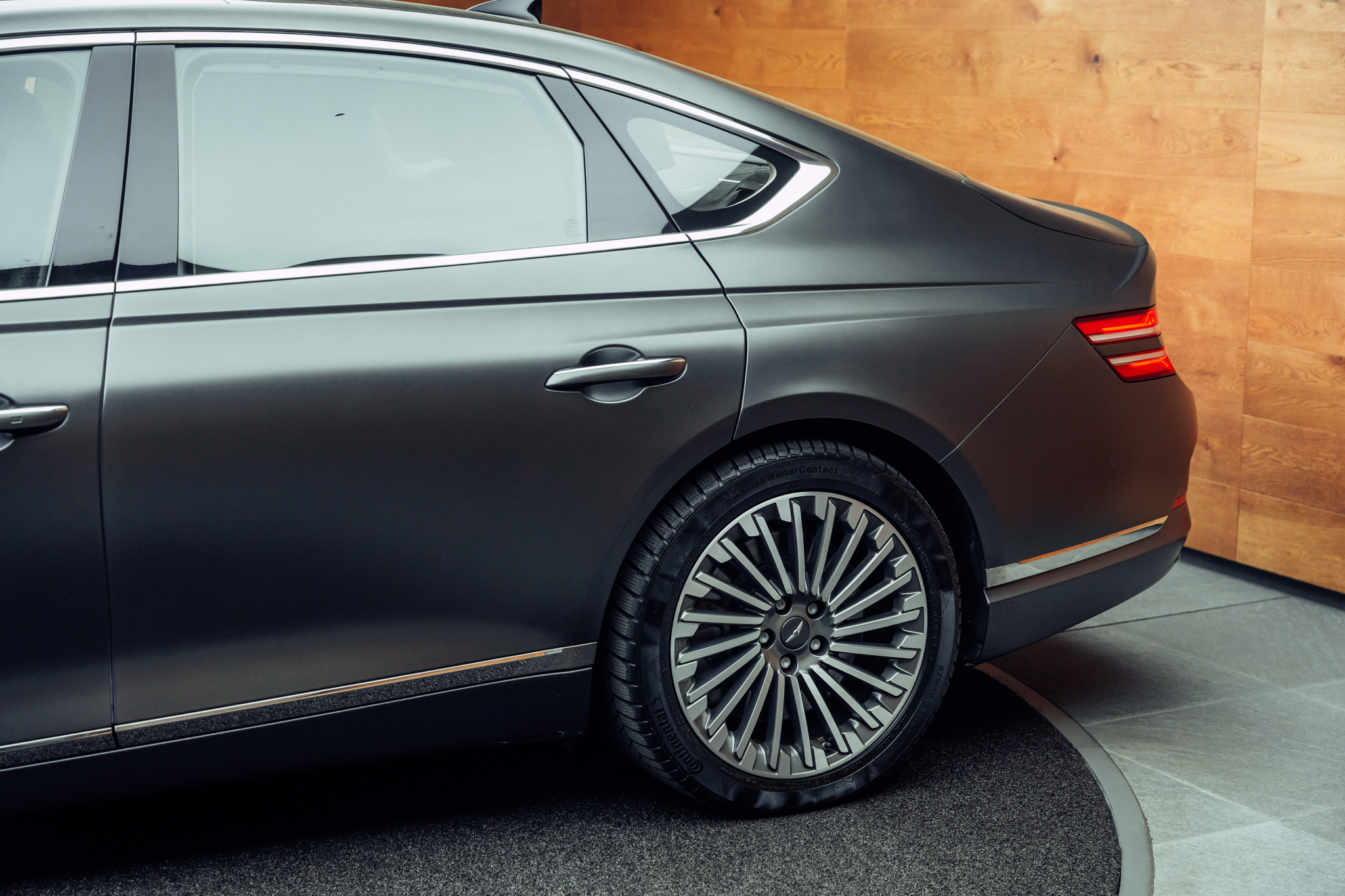 listing desktop thumbnail image 13