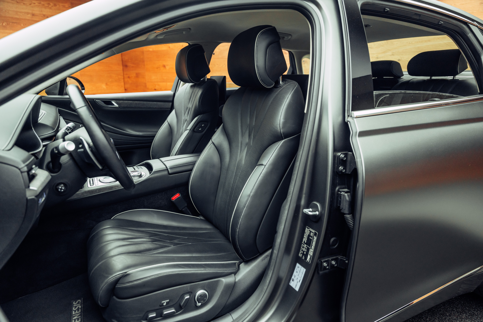 listing desktop thumbnail image 5