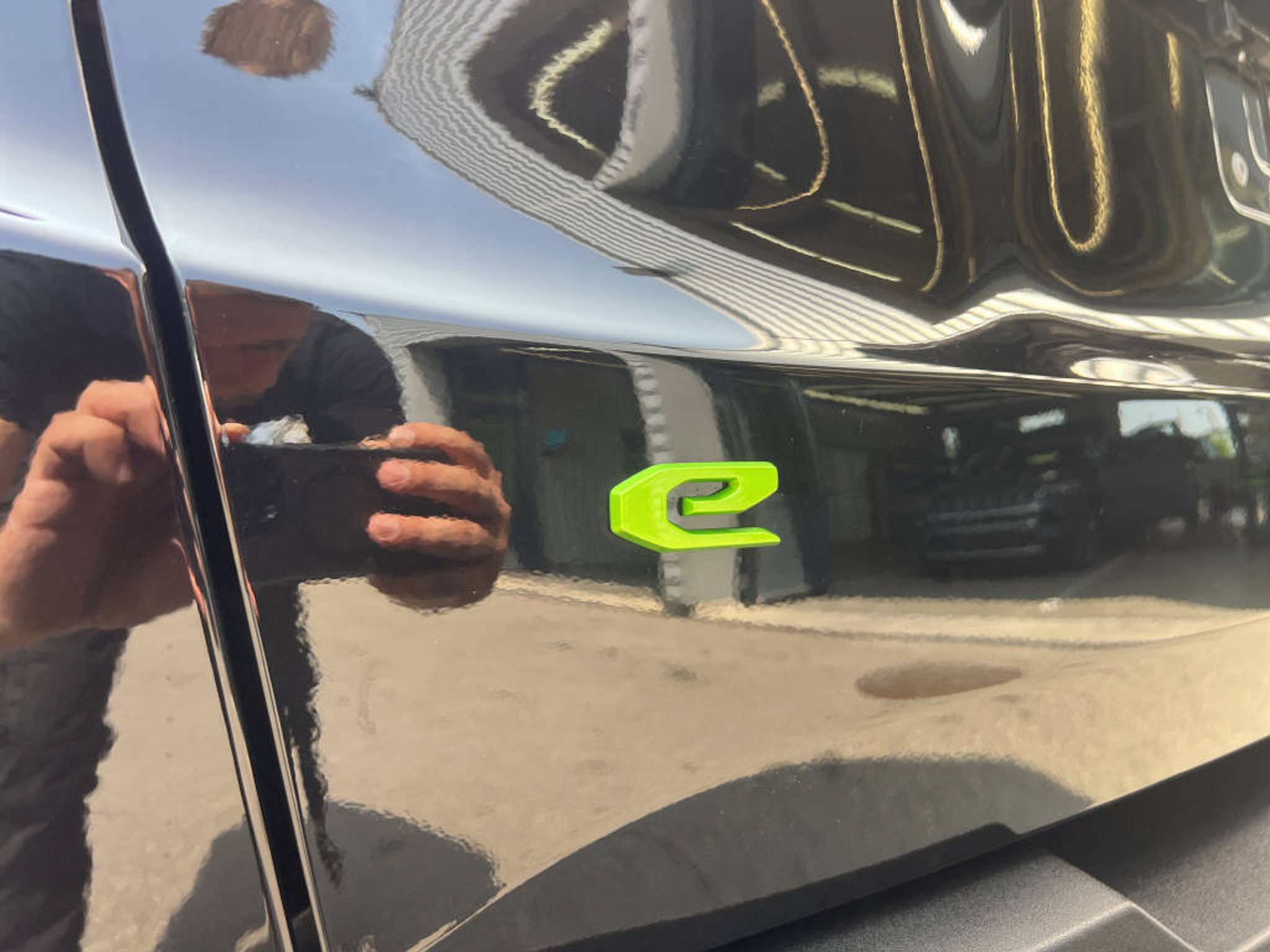 listing desktop thumbnail image 14