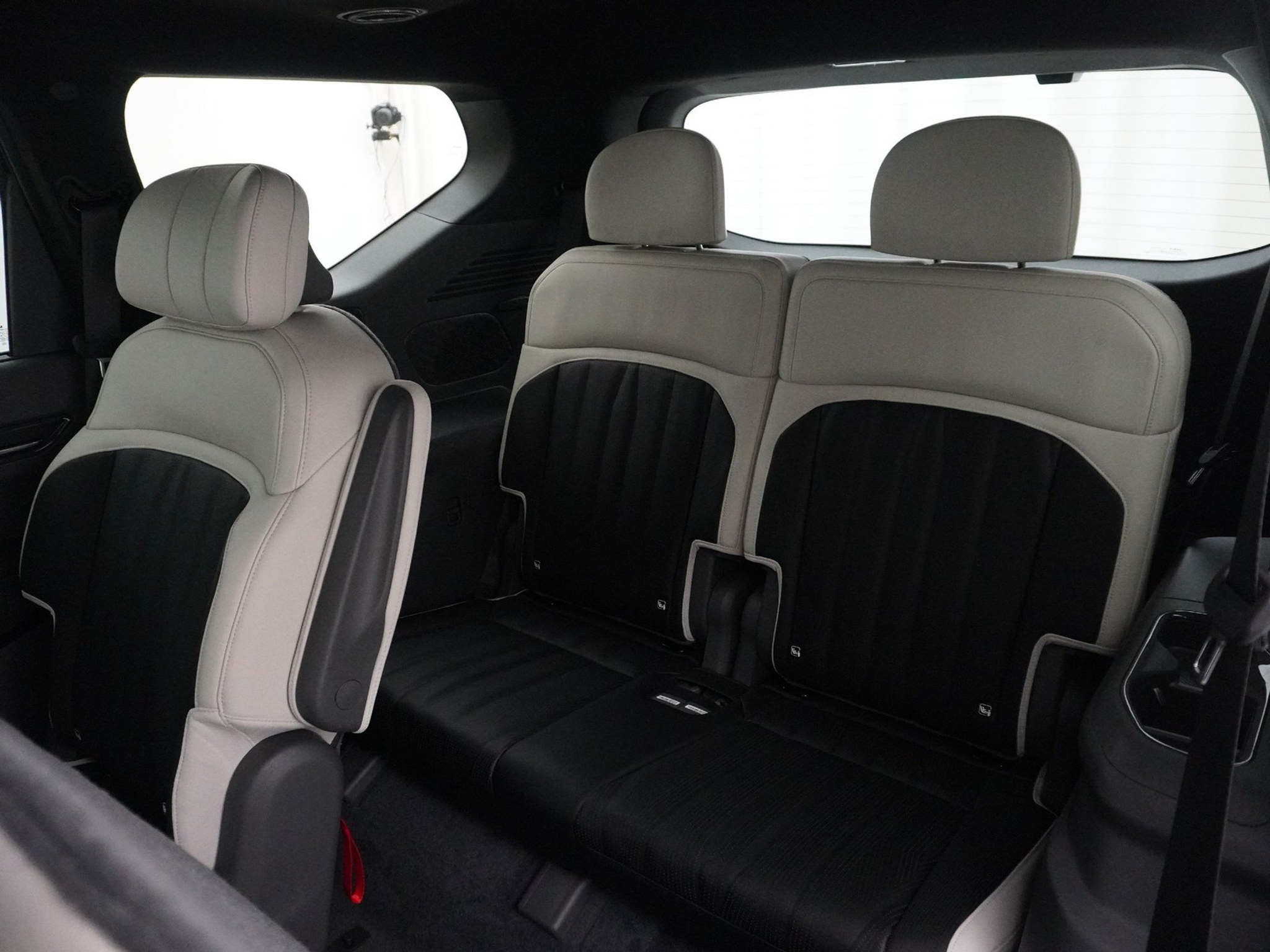 listing desktop thumbnail image 16