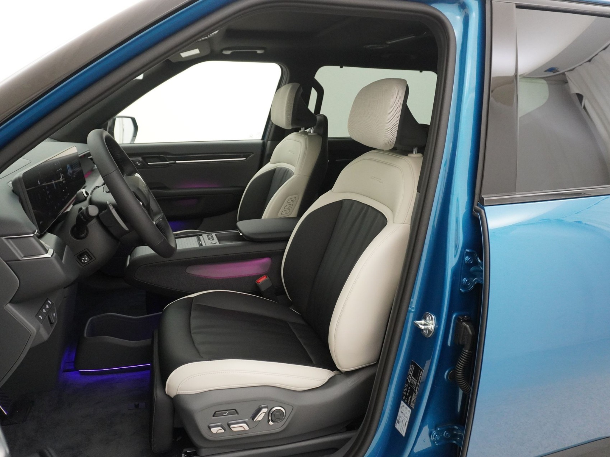 listing desktop thumbnail image 12