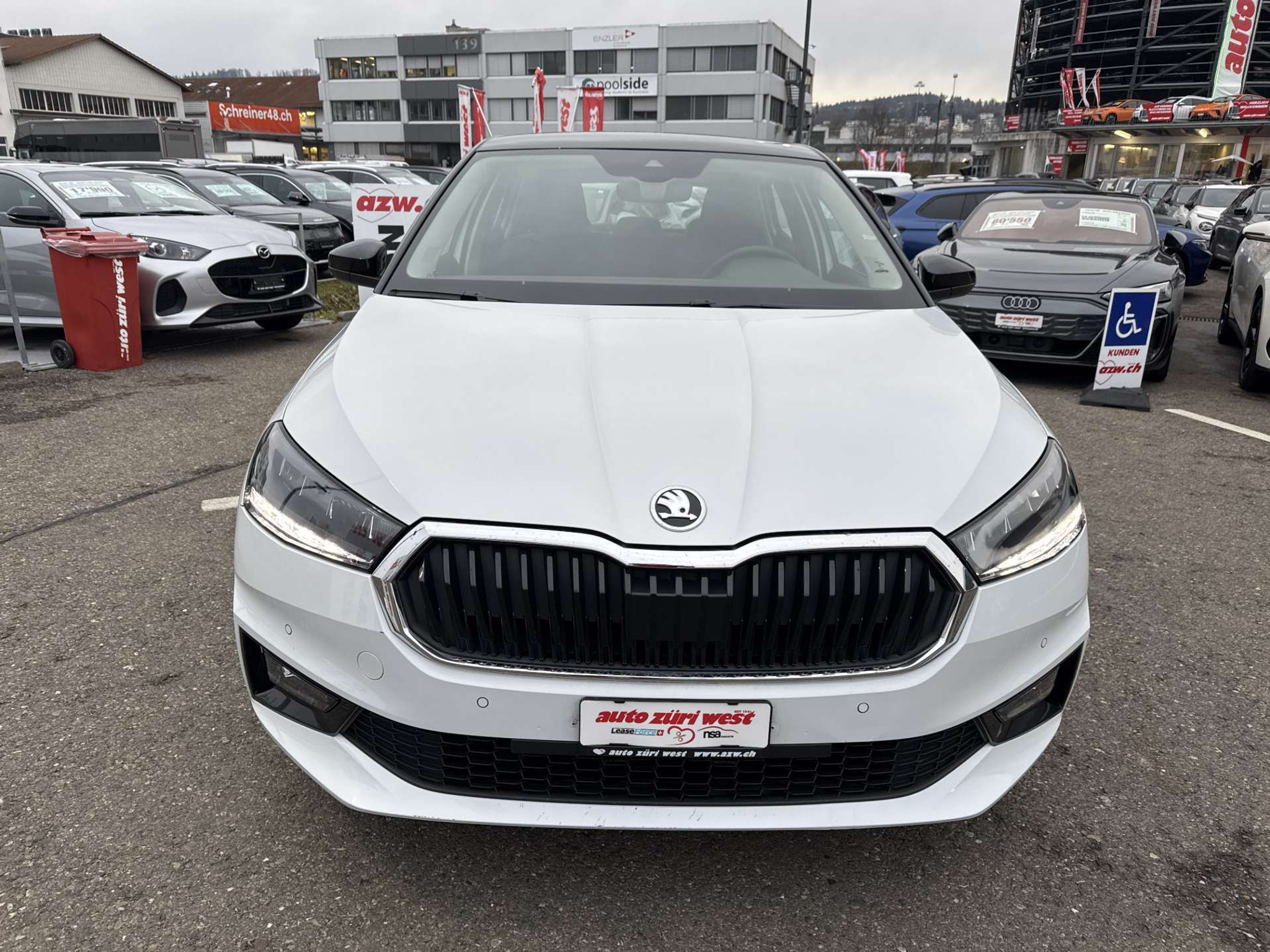 listing desktop thumbnail image 13