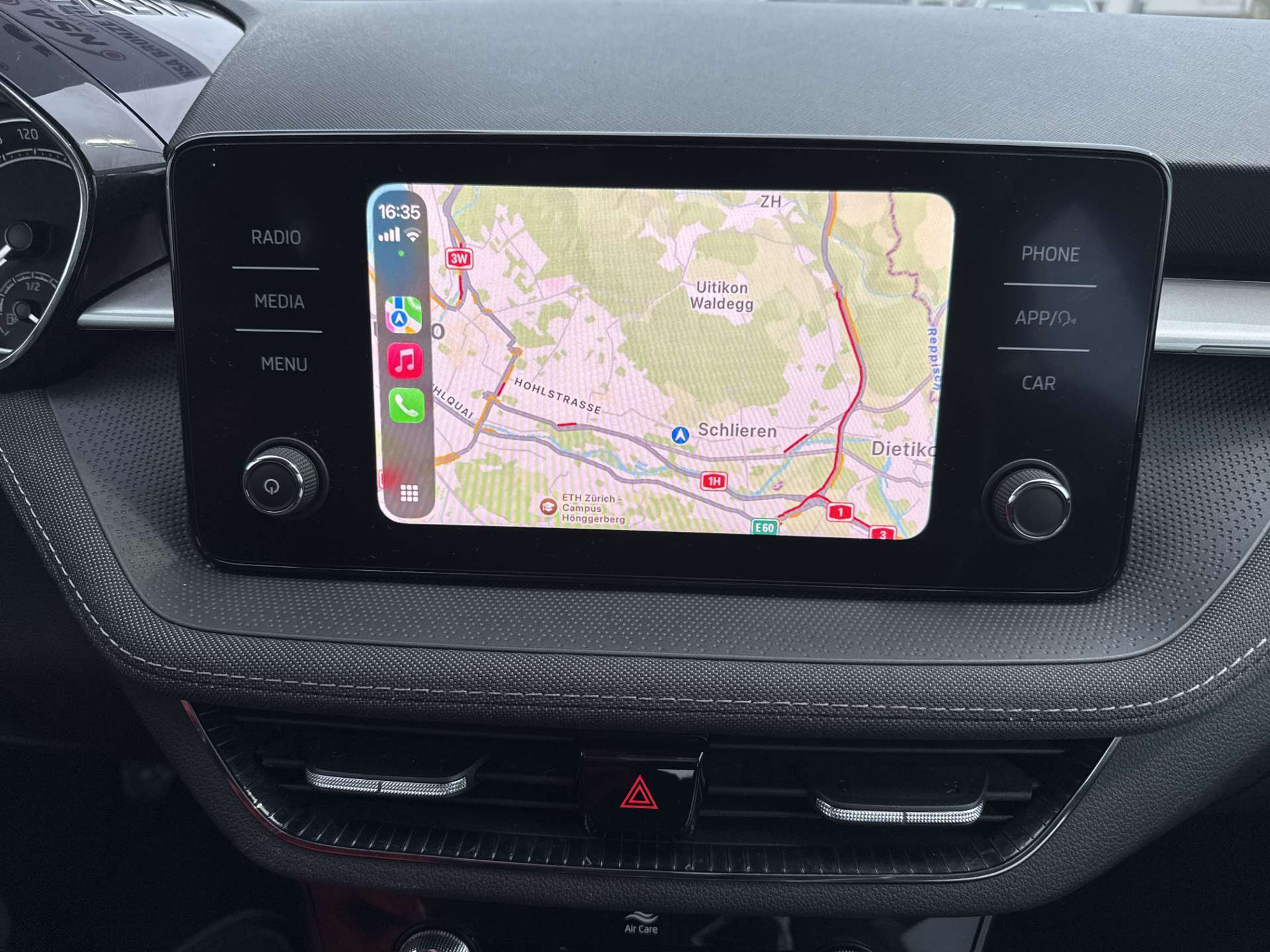 listing desktop thumbnail image 1