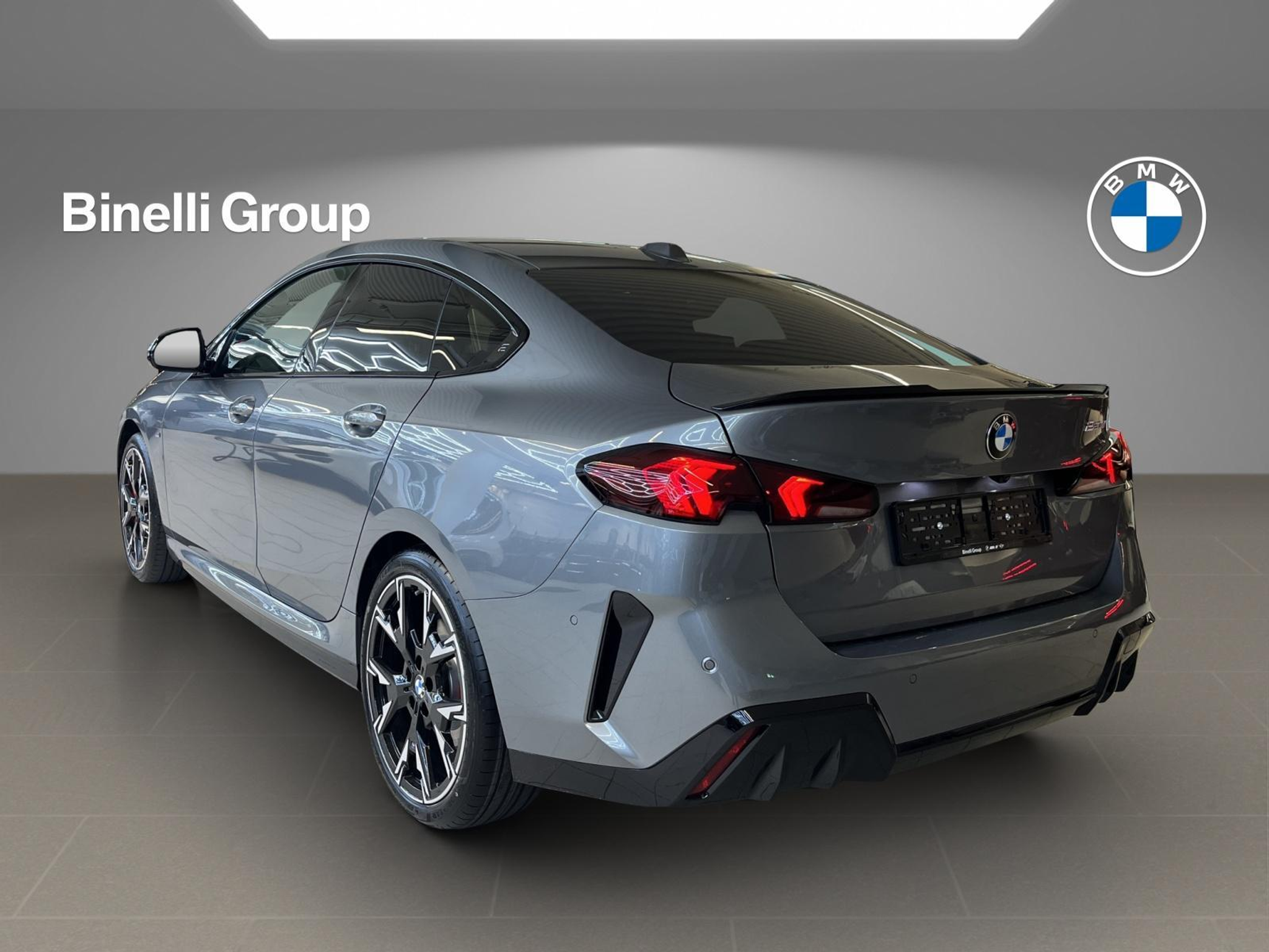 listing desktop thumbnail image 3