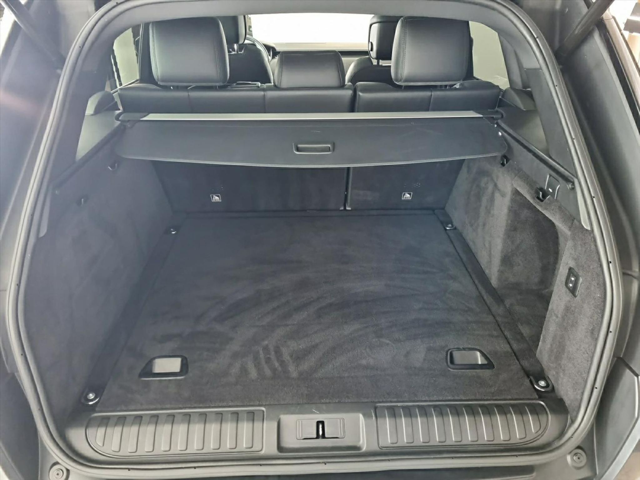 listing desktop thumbnail image 8