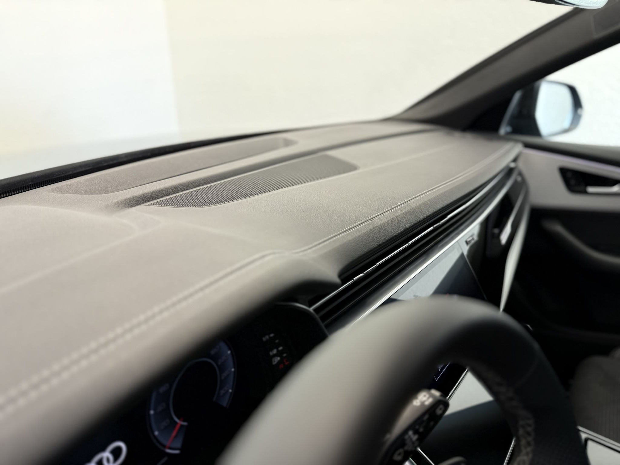 listing desktop thumbnail image 20