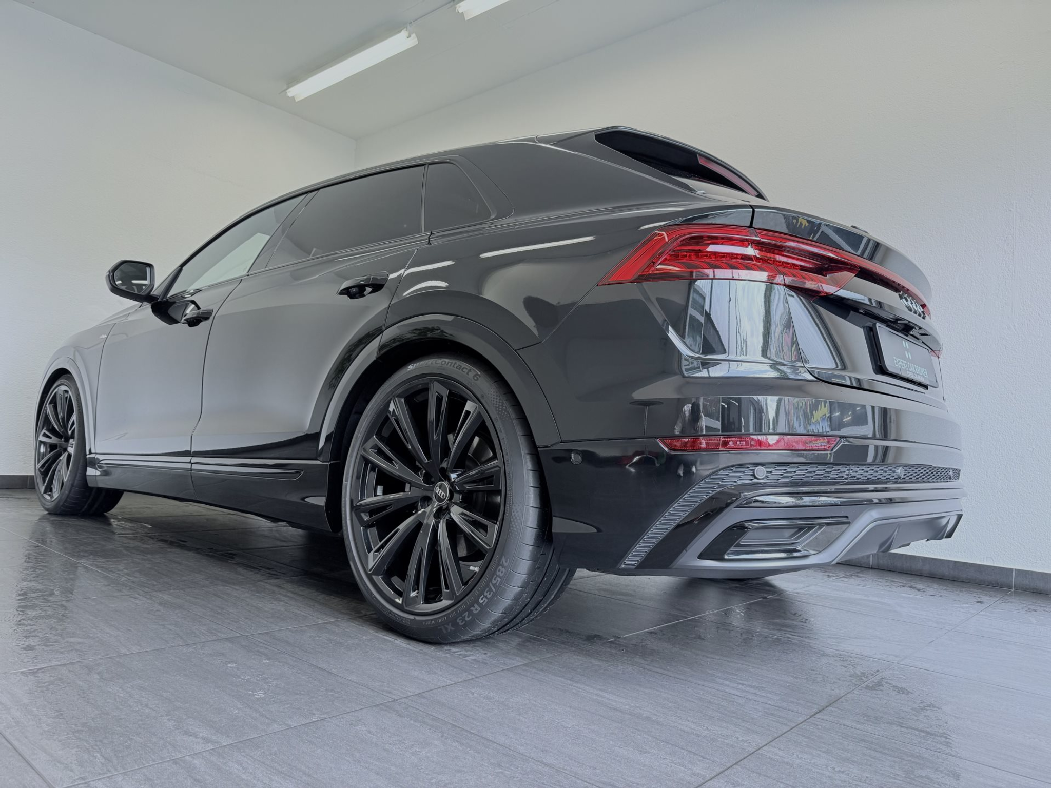 listing desktop thumbnail image 9