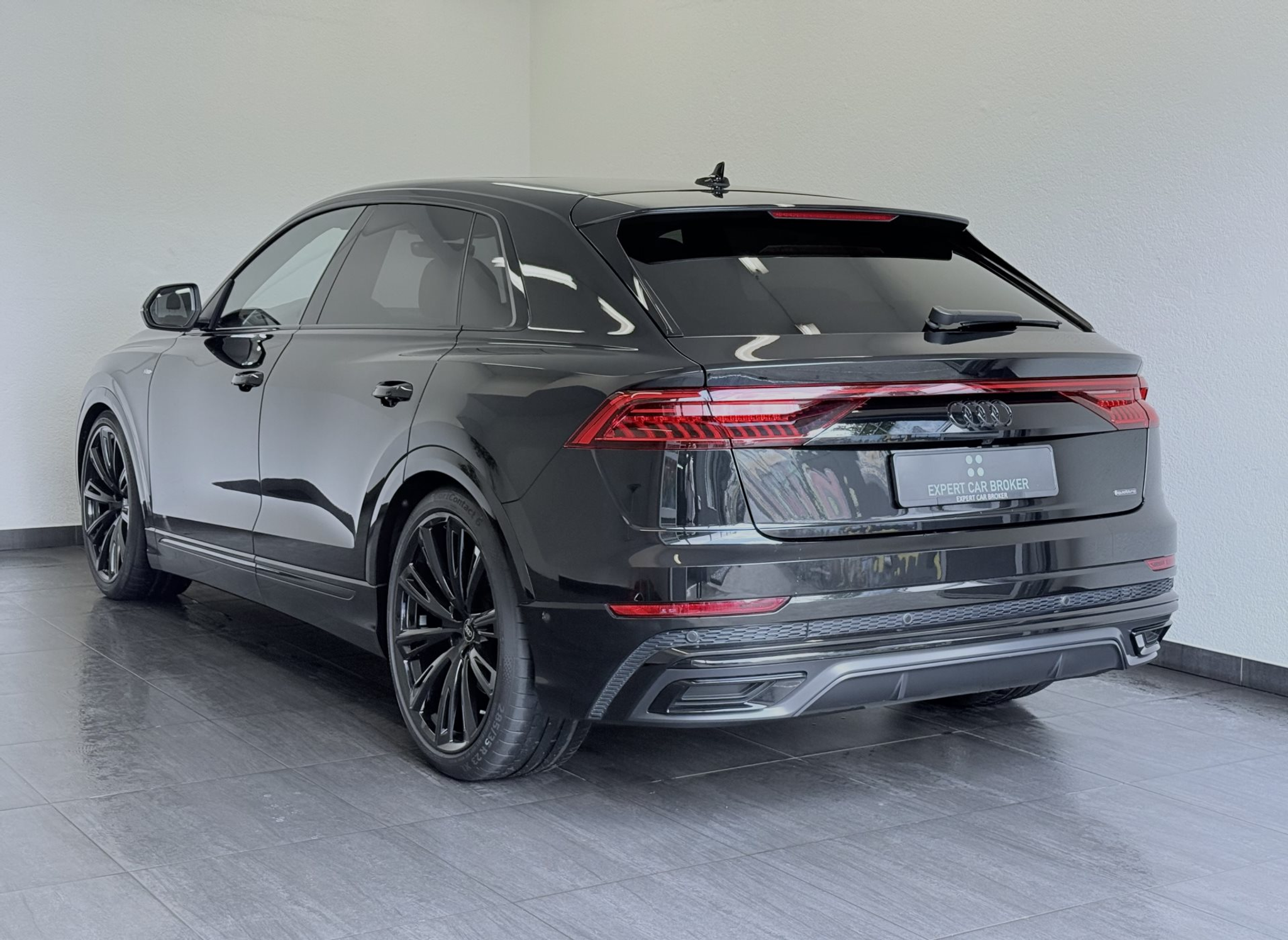 listing desktop thumbnail image 8