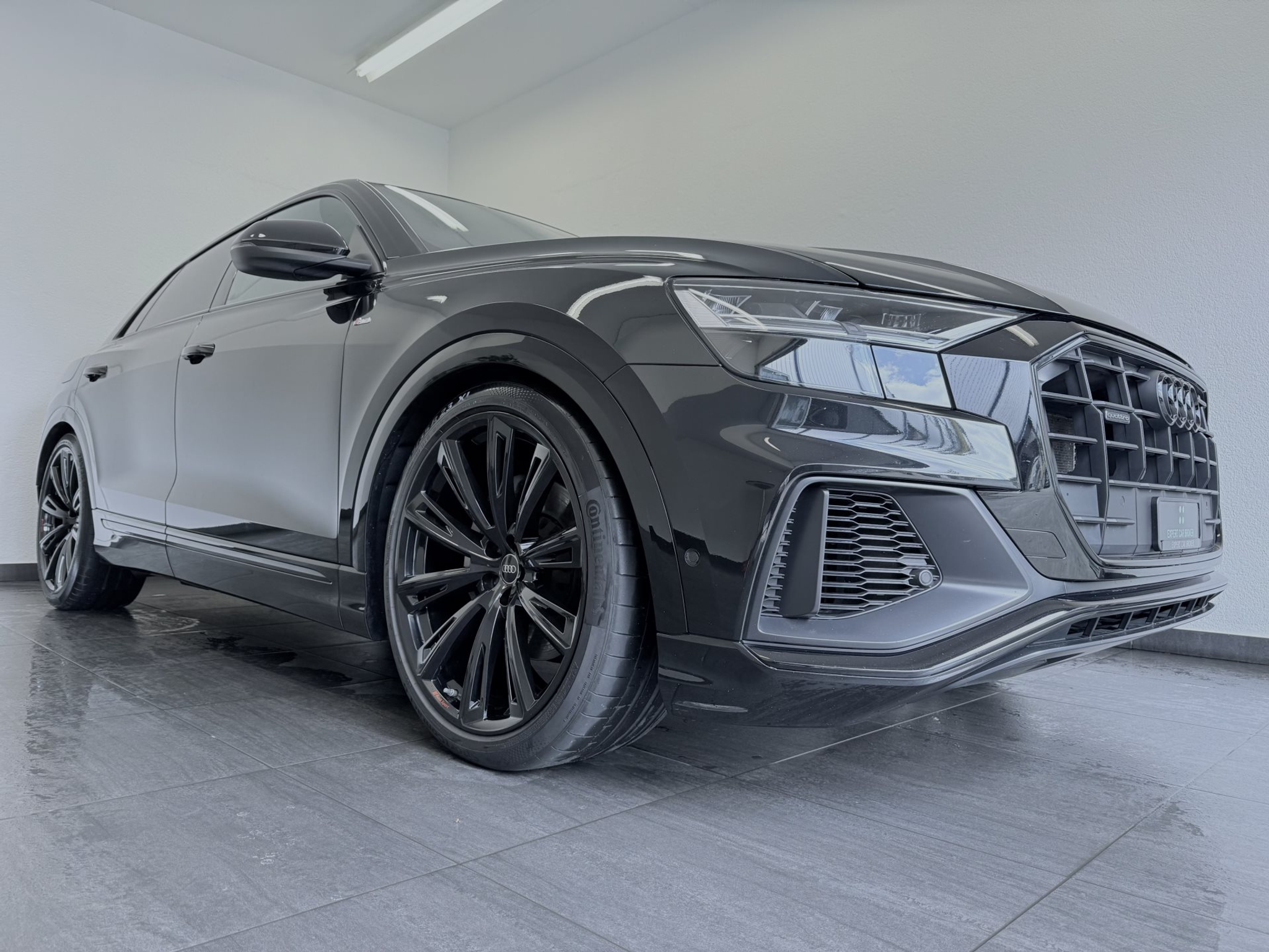 listing desktop thumbnail image 3