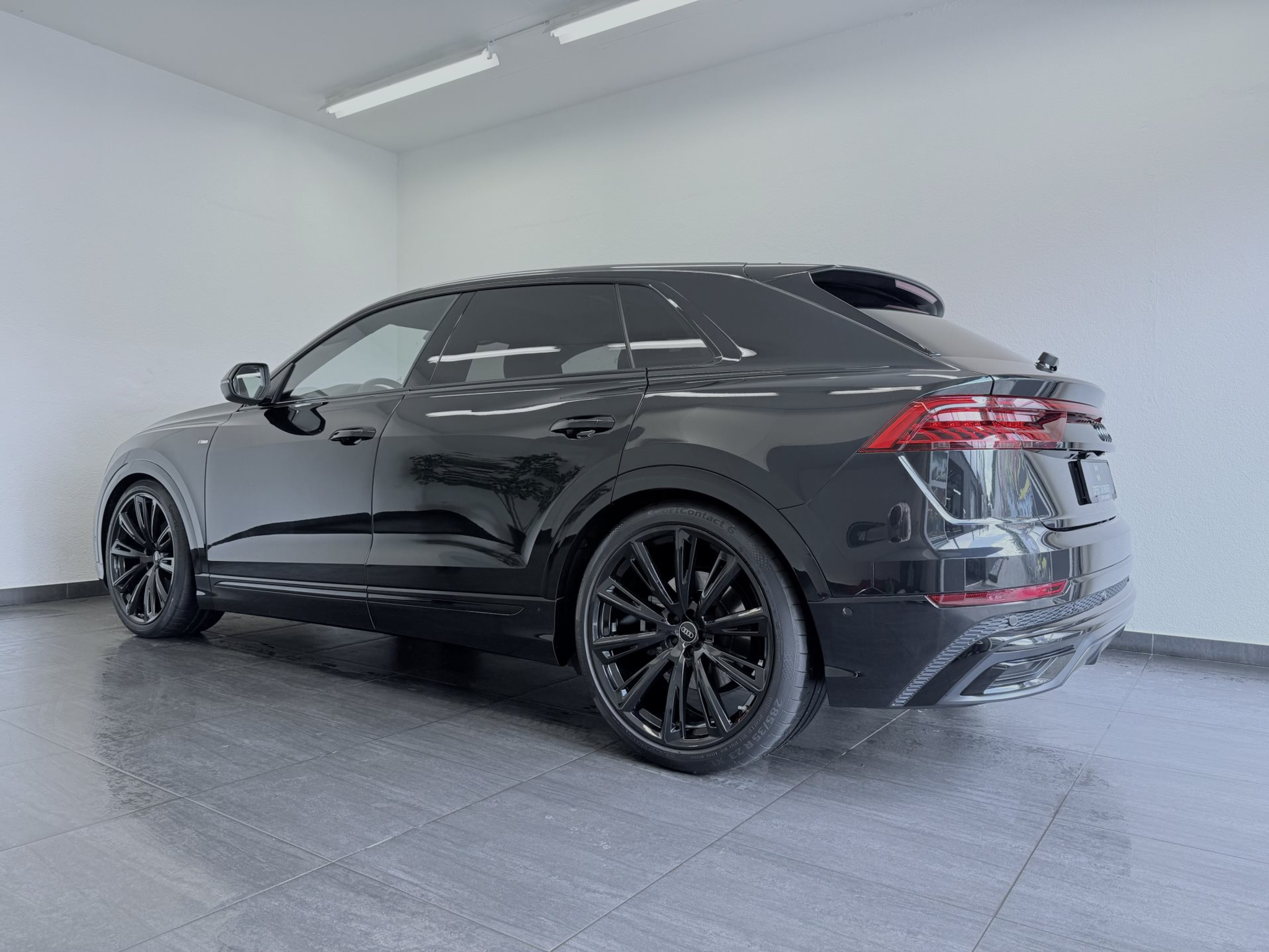 listing desktop thumbnail image 7