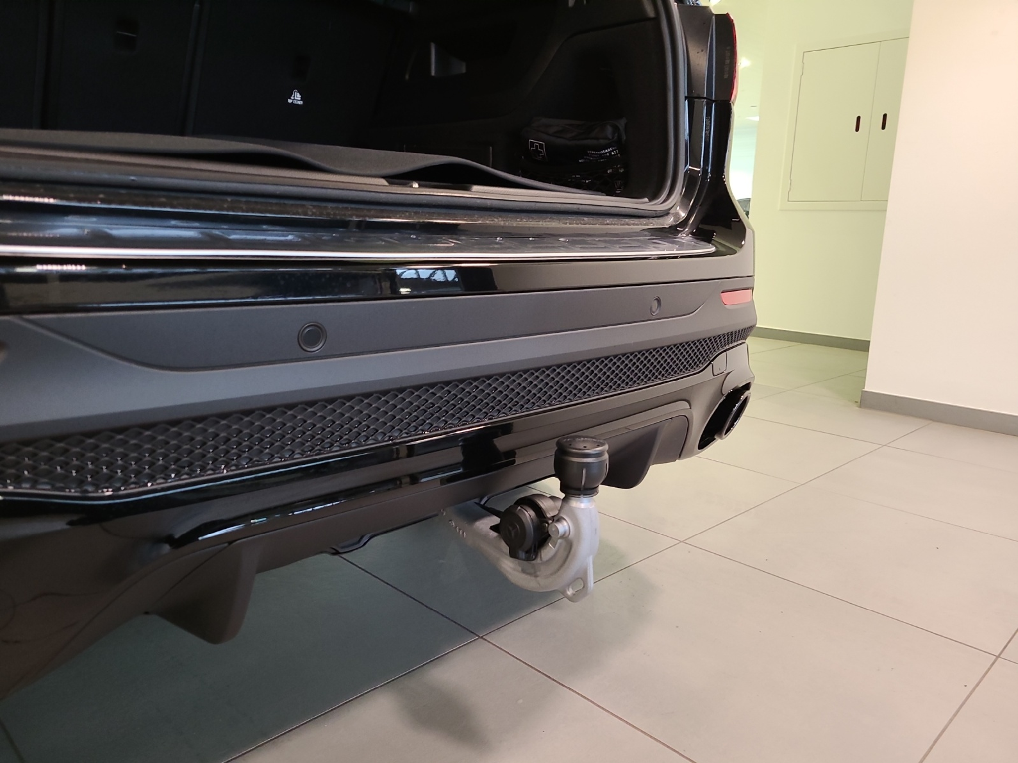 listing desktop thumbnail image 15