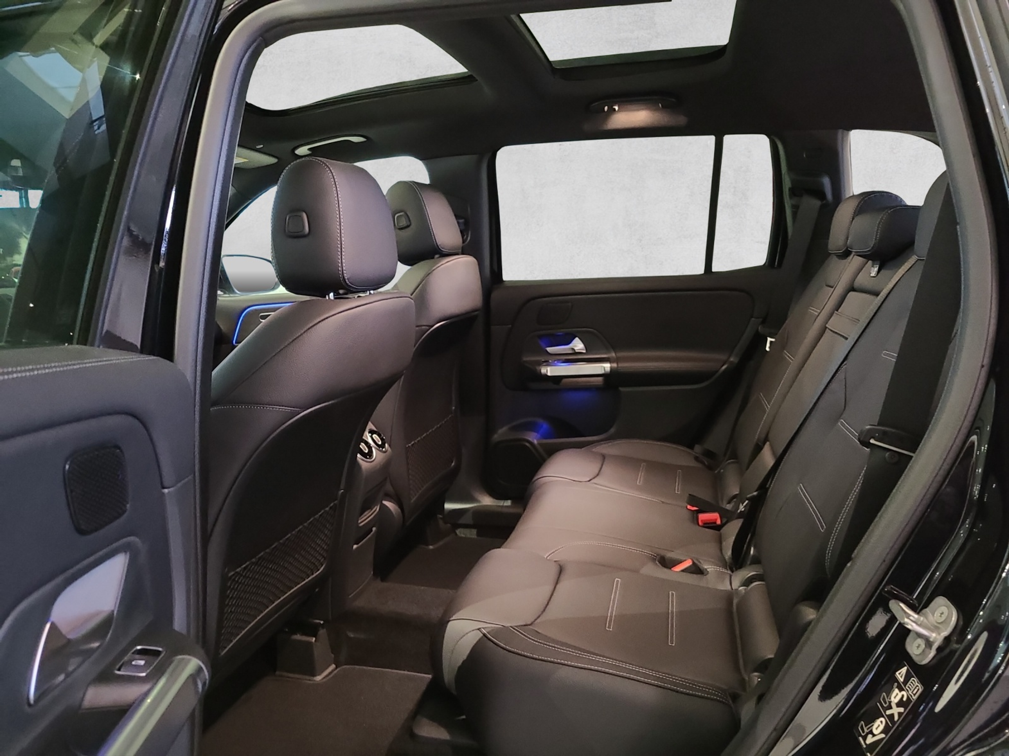 listing desktop thumbnail image 10