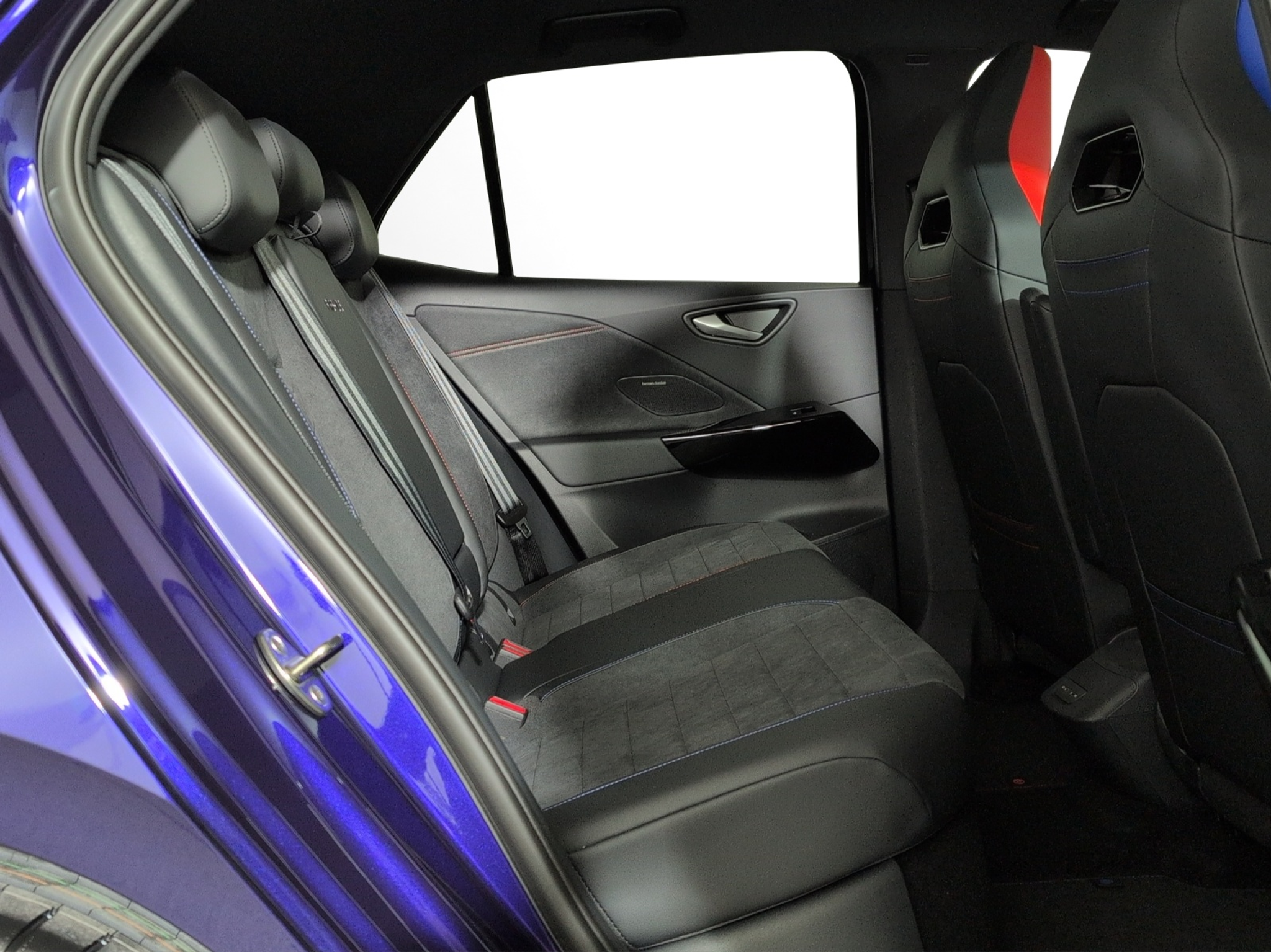 listing desktop thumbnail image 8