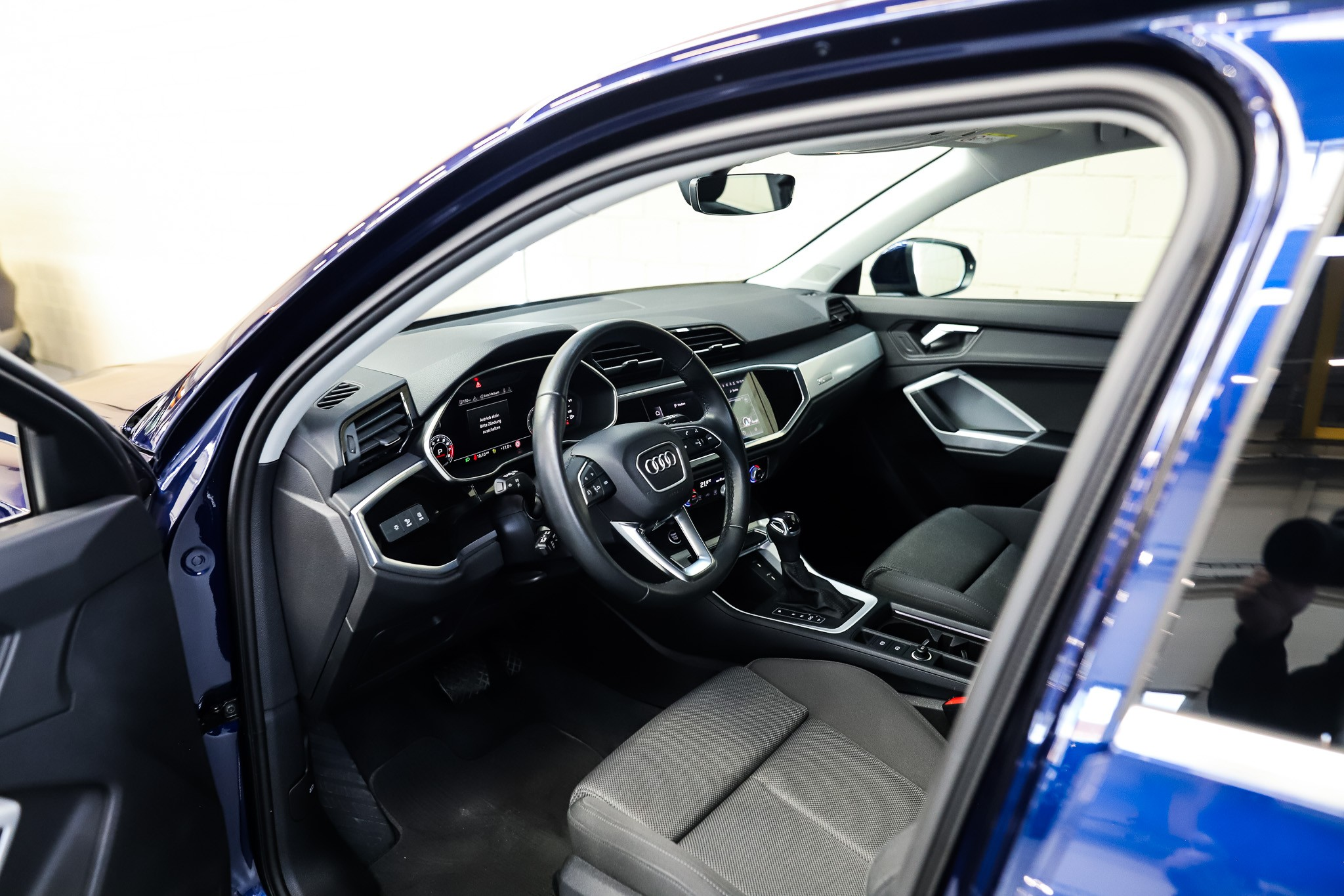 listing desktop thumbnail image 8