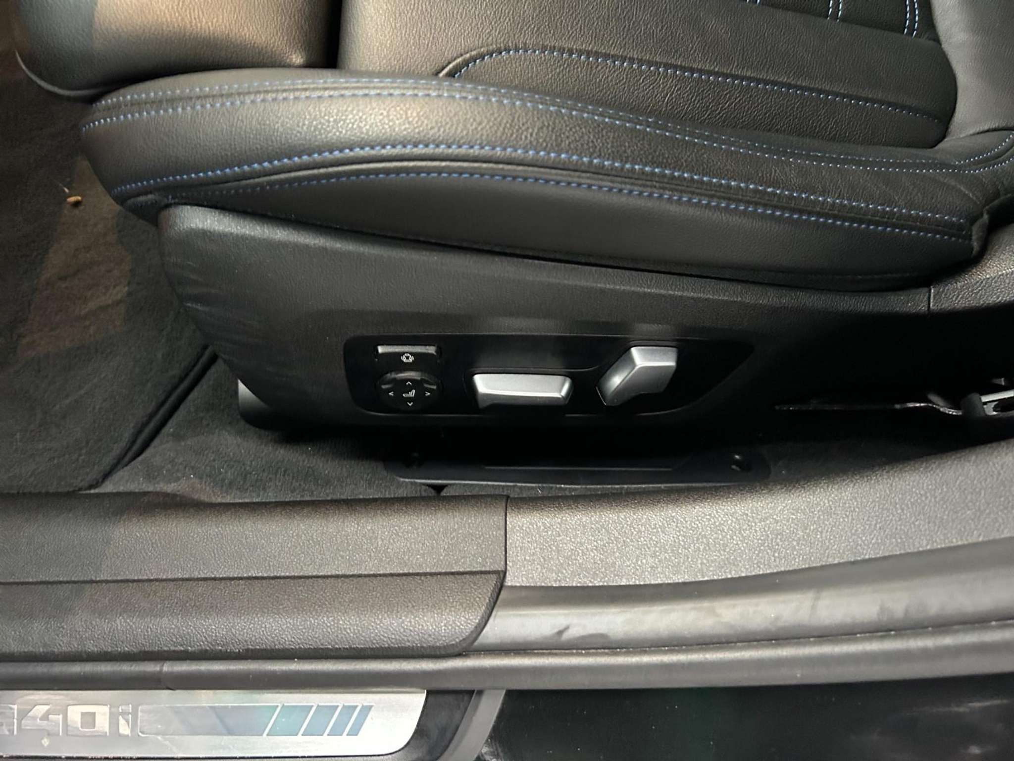 listing desktop thumbnail image 19