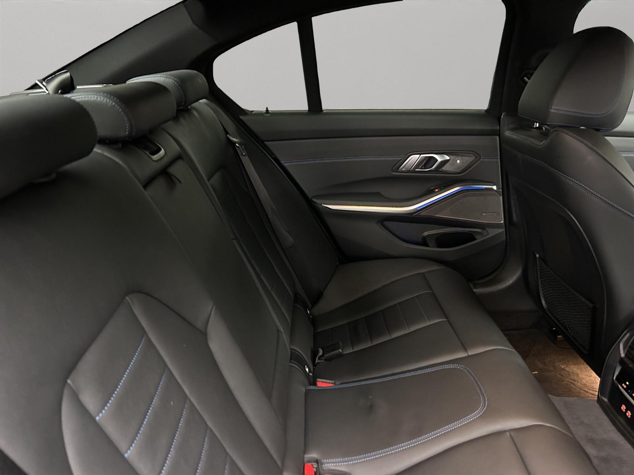 listing desktop thumbnail image 13