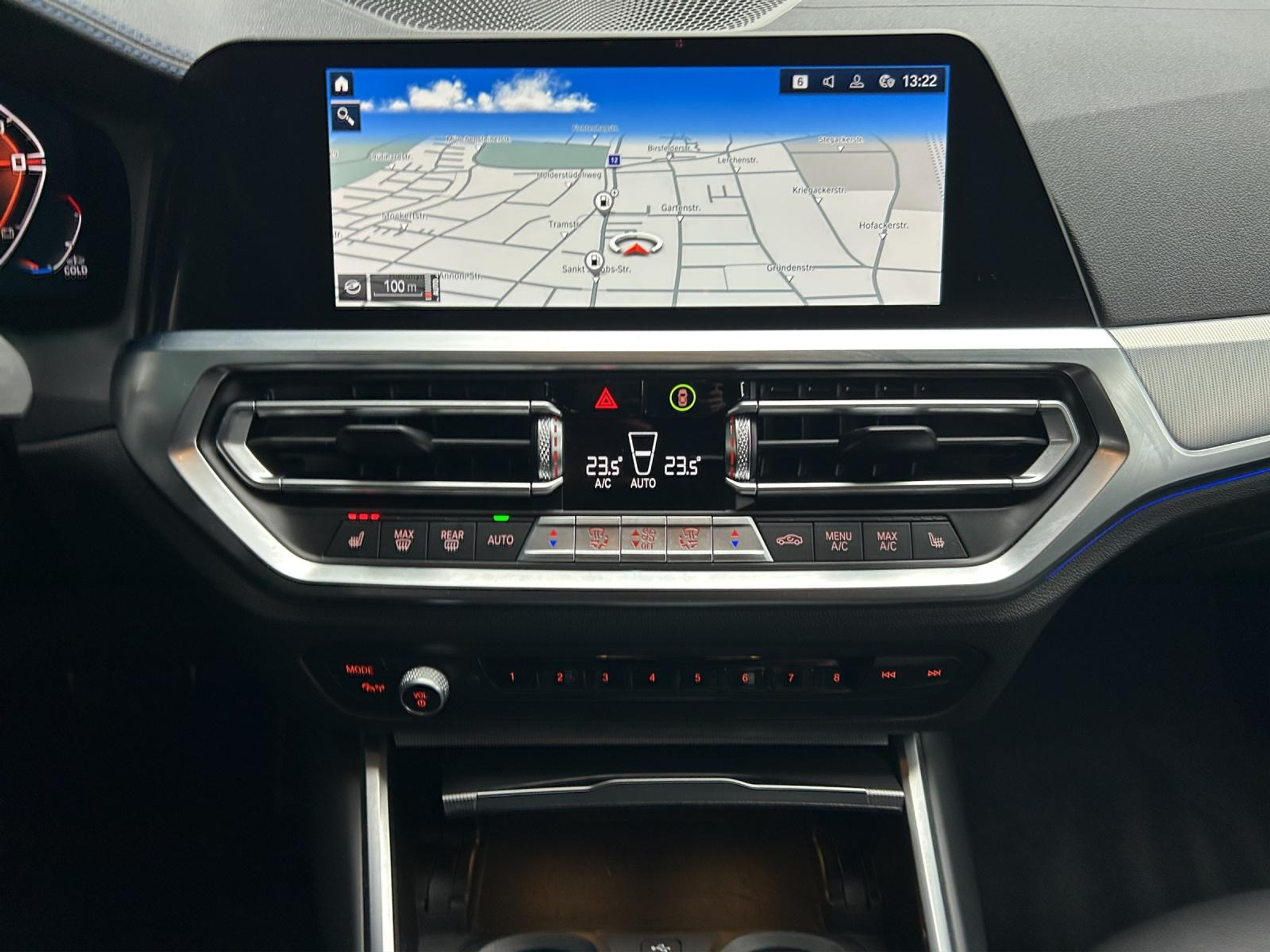 listing desktop thumbnail image 11