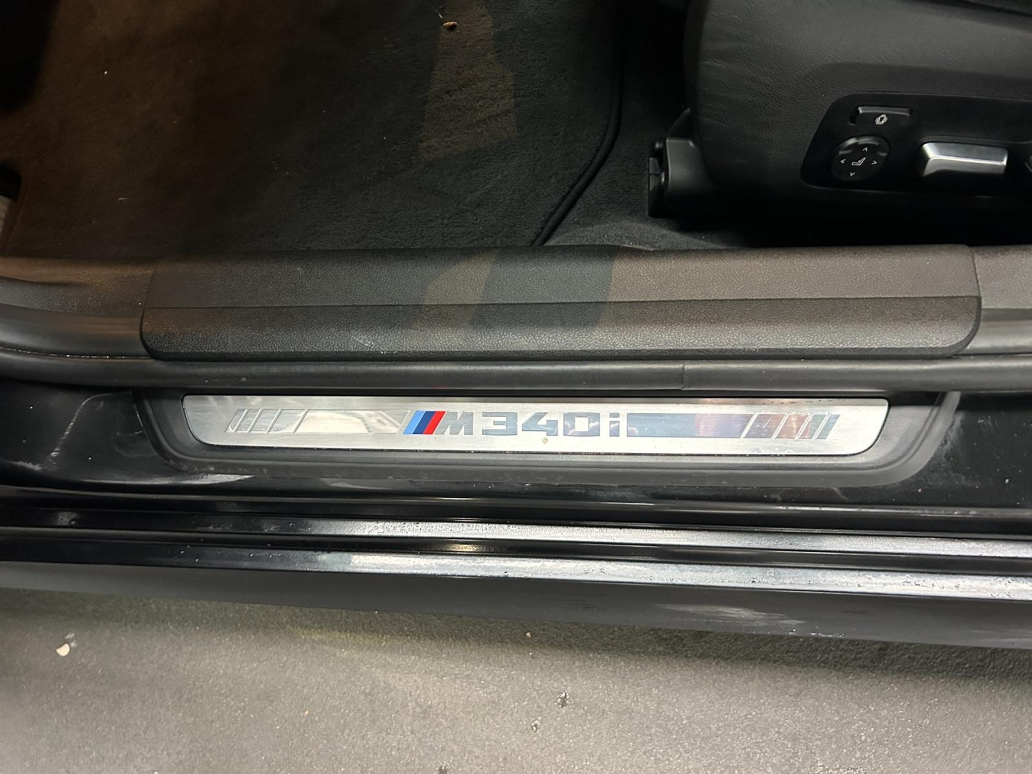 listing desktop thumbnail image 18