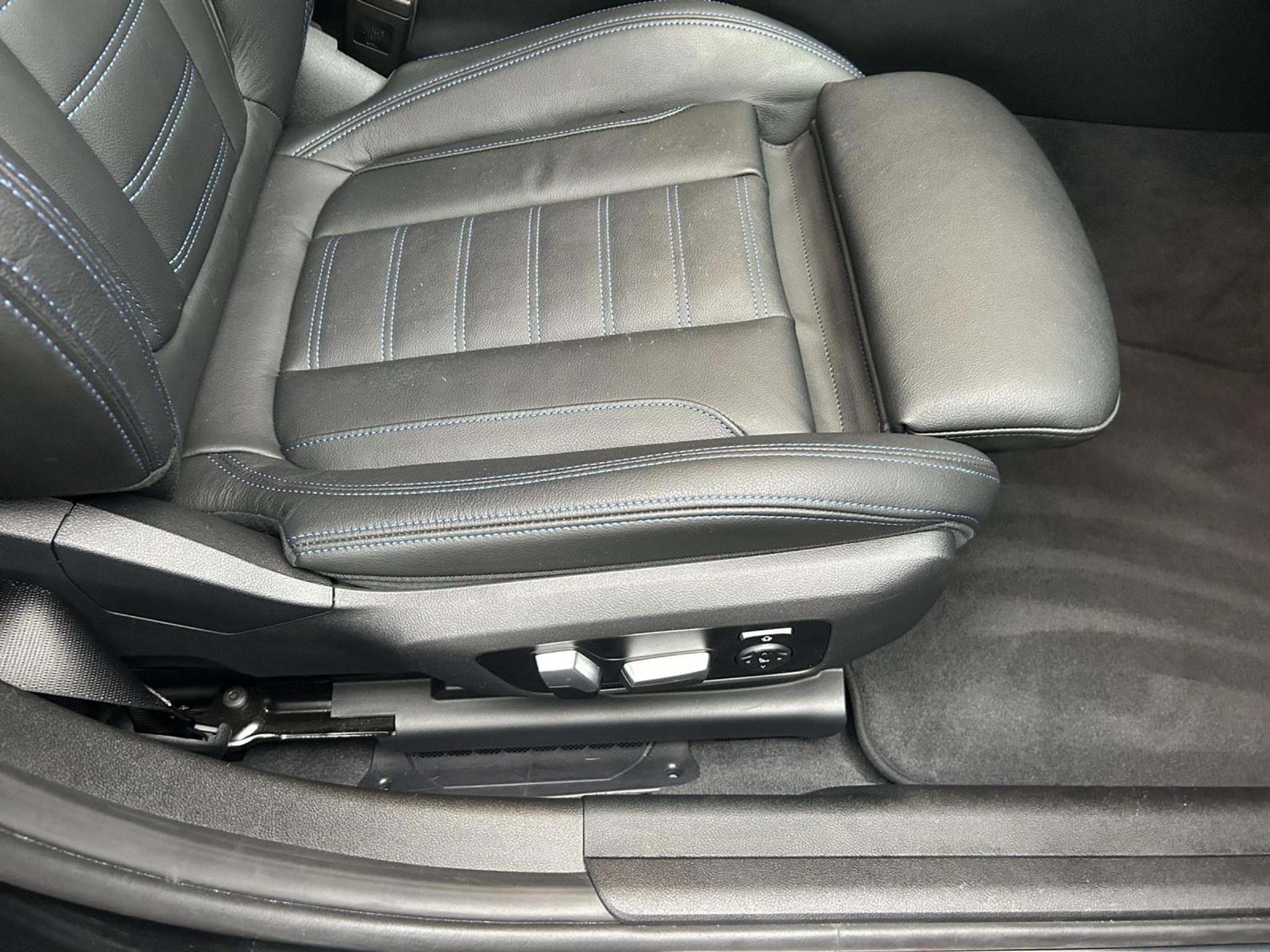 listing desktop thumbnail image 25