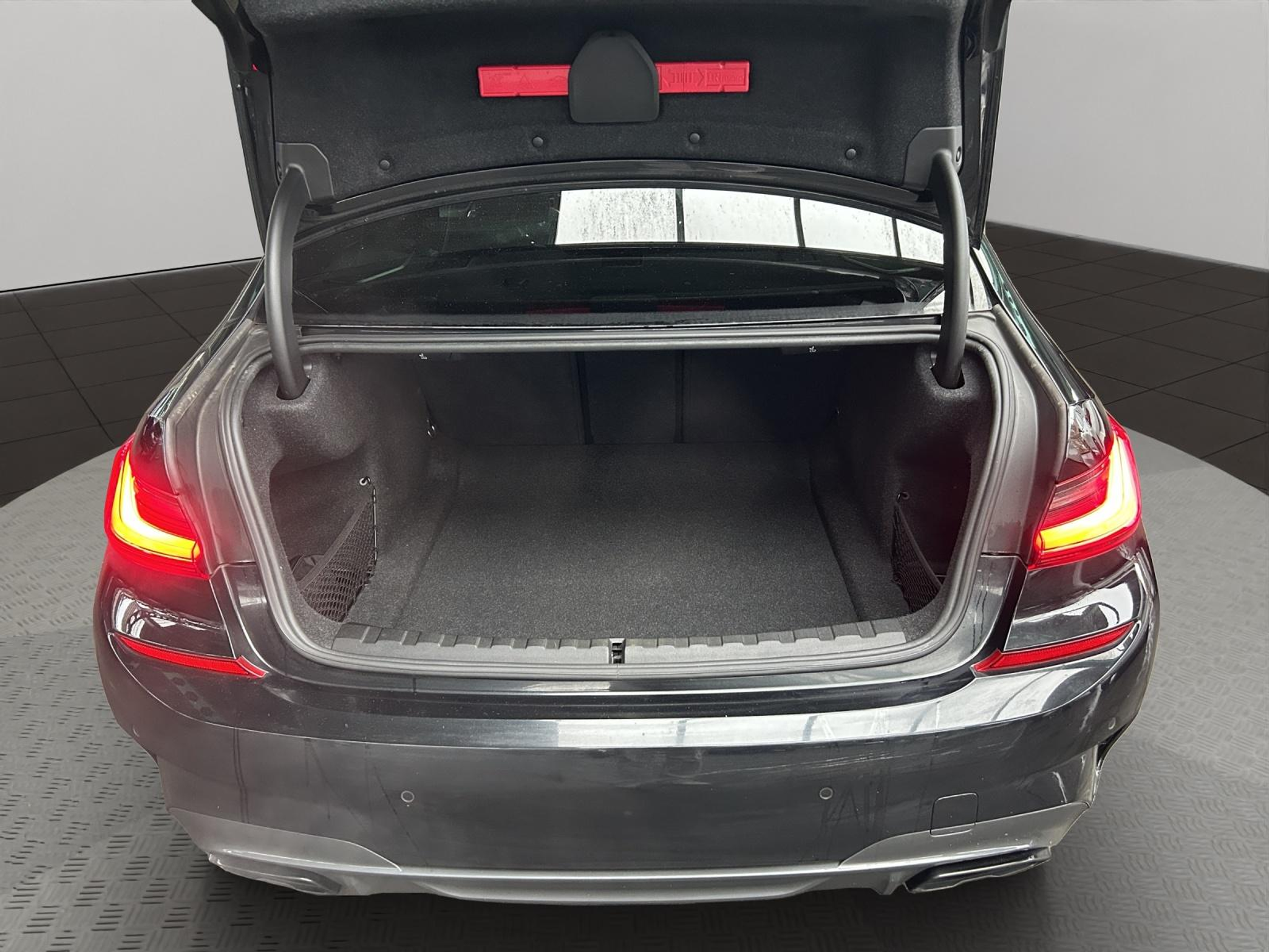 listing desktop thumbnail image 26