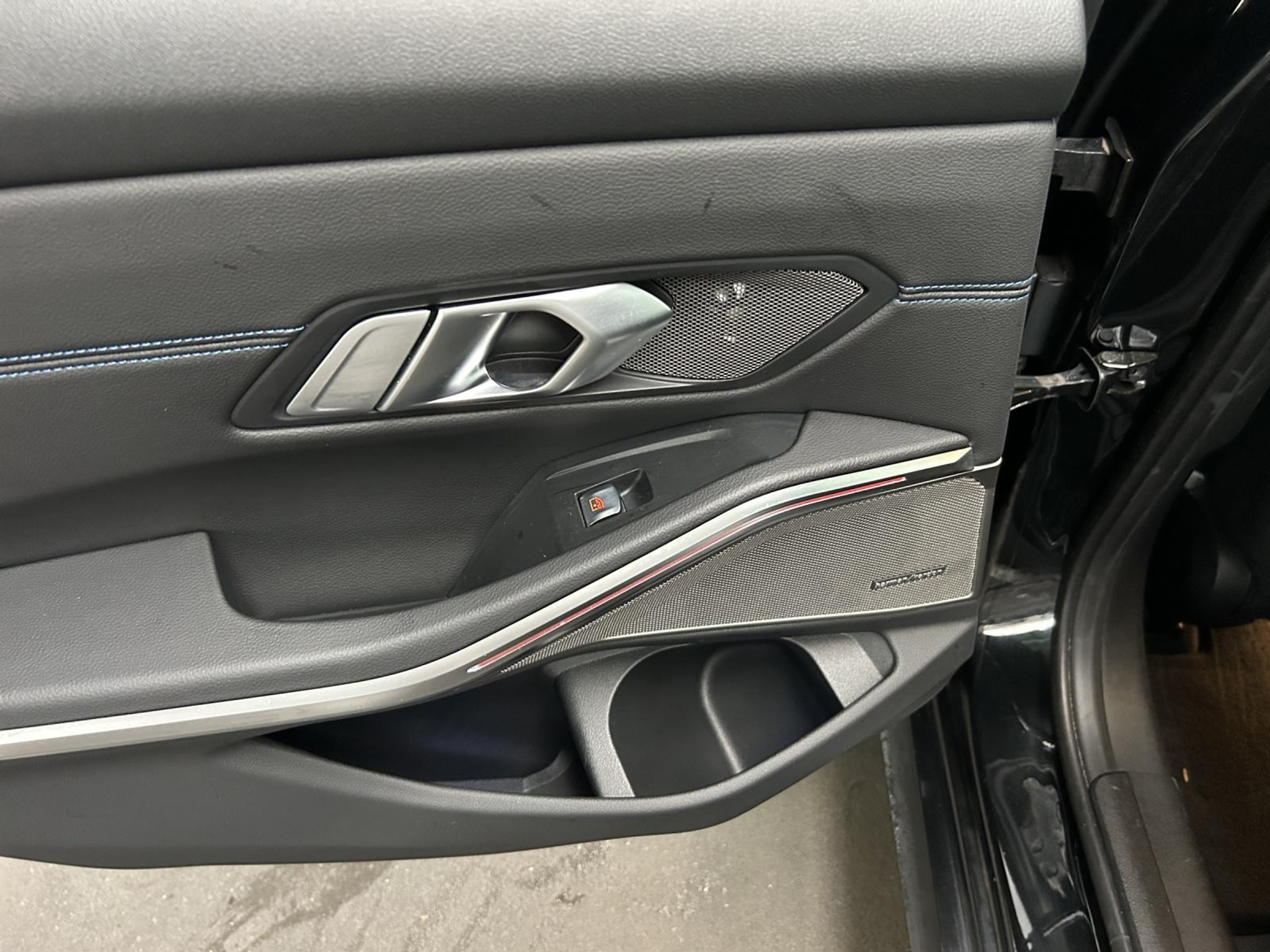 listing desktop thumbnail image 20