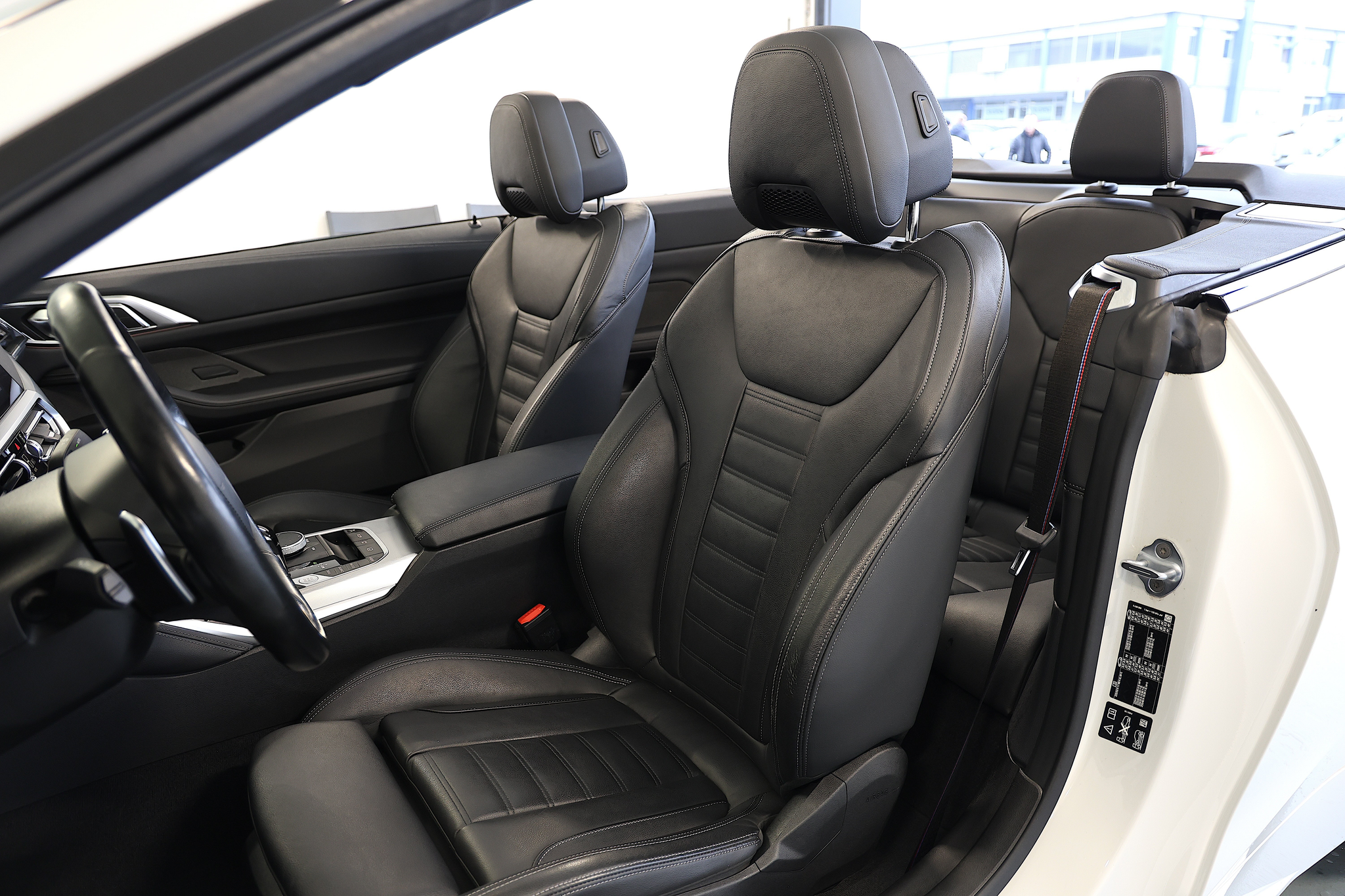 listing desktop thumbnail image 9