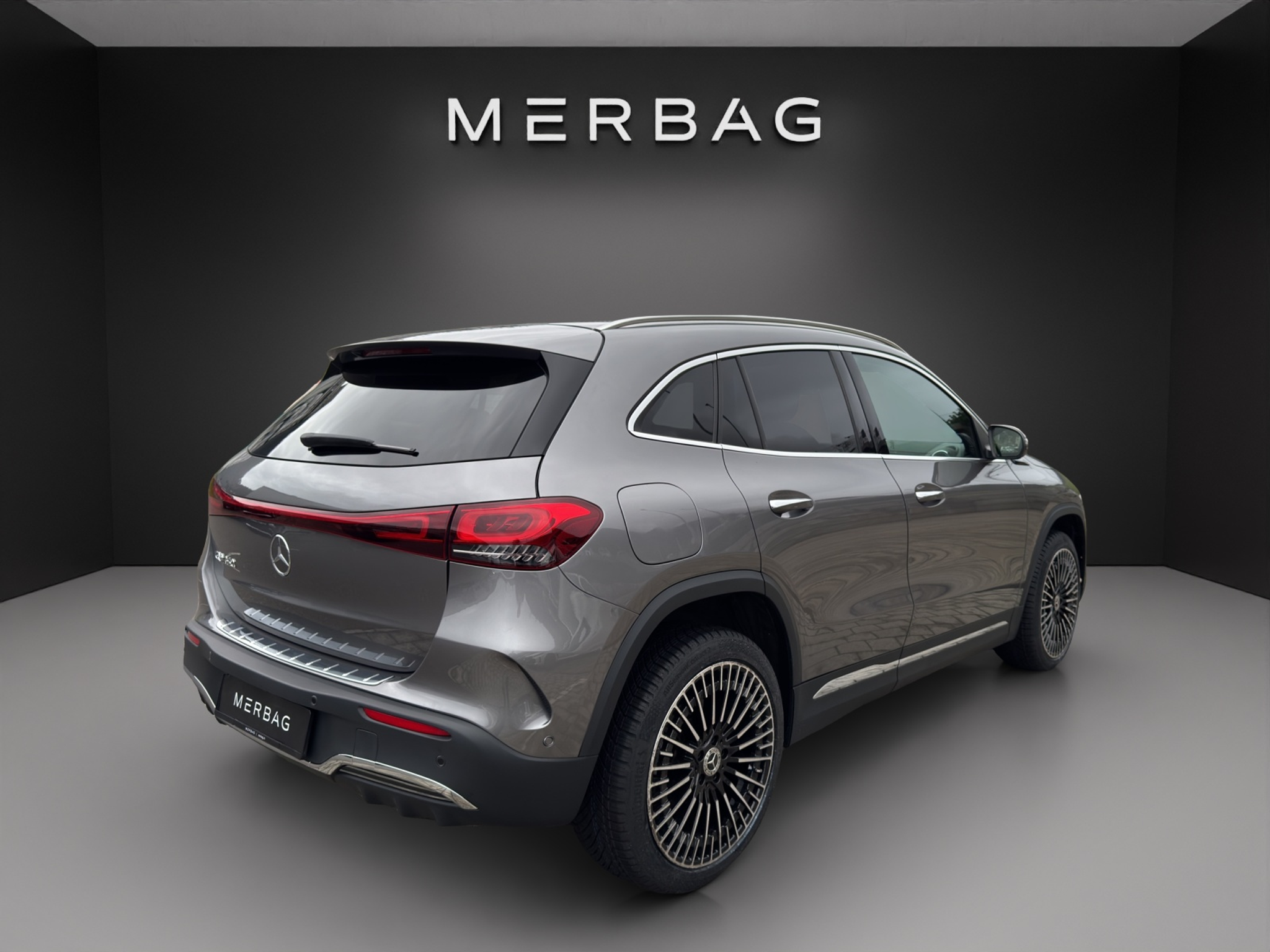 listing desktop thumbnail image 4