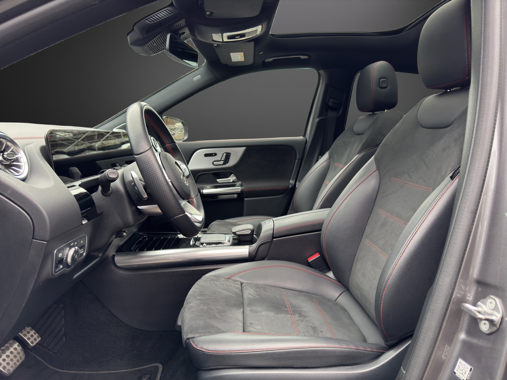 listing desktop thumbnail image 9