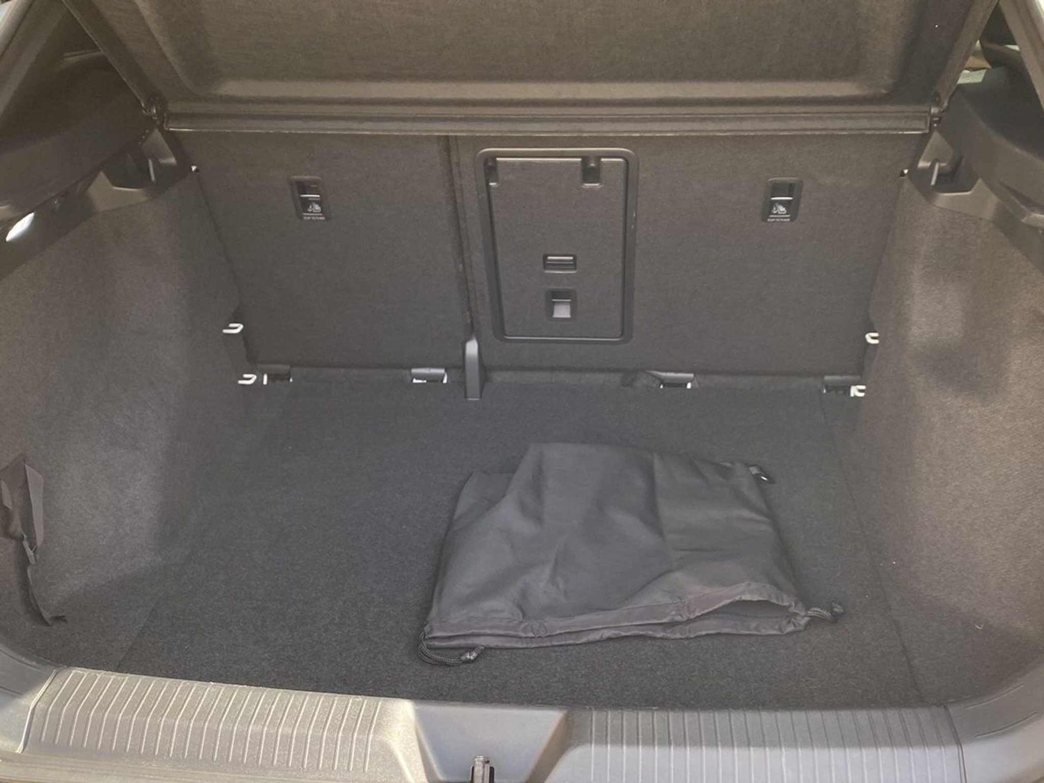 listing desktop thumbnail image 9