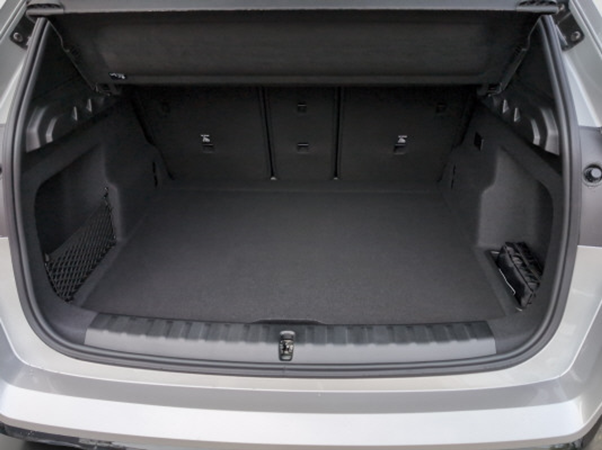 listing desktop thumbnail image 12