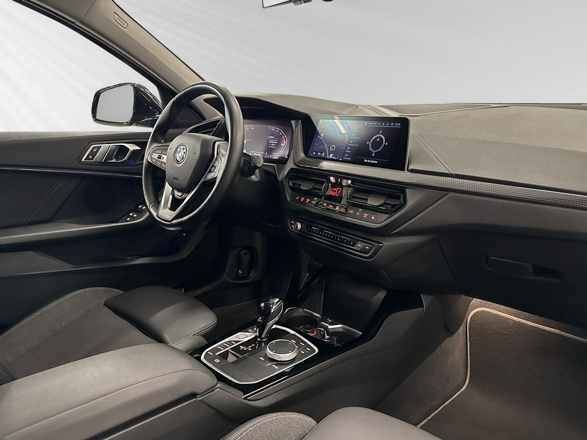 listing desktop thumbnail image 4