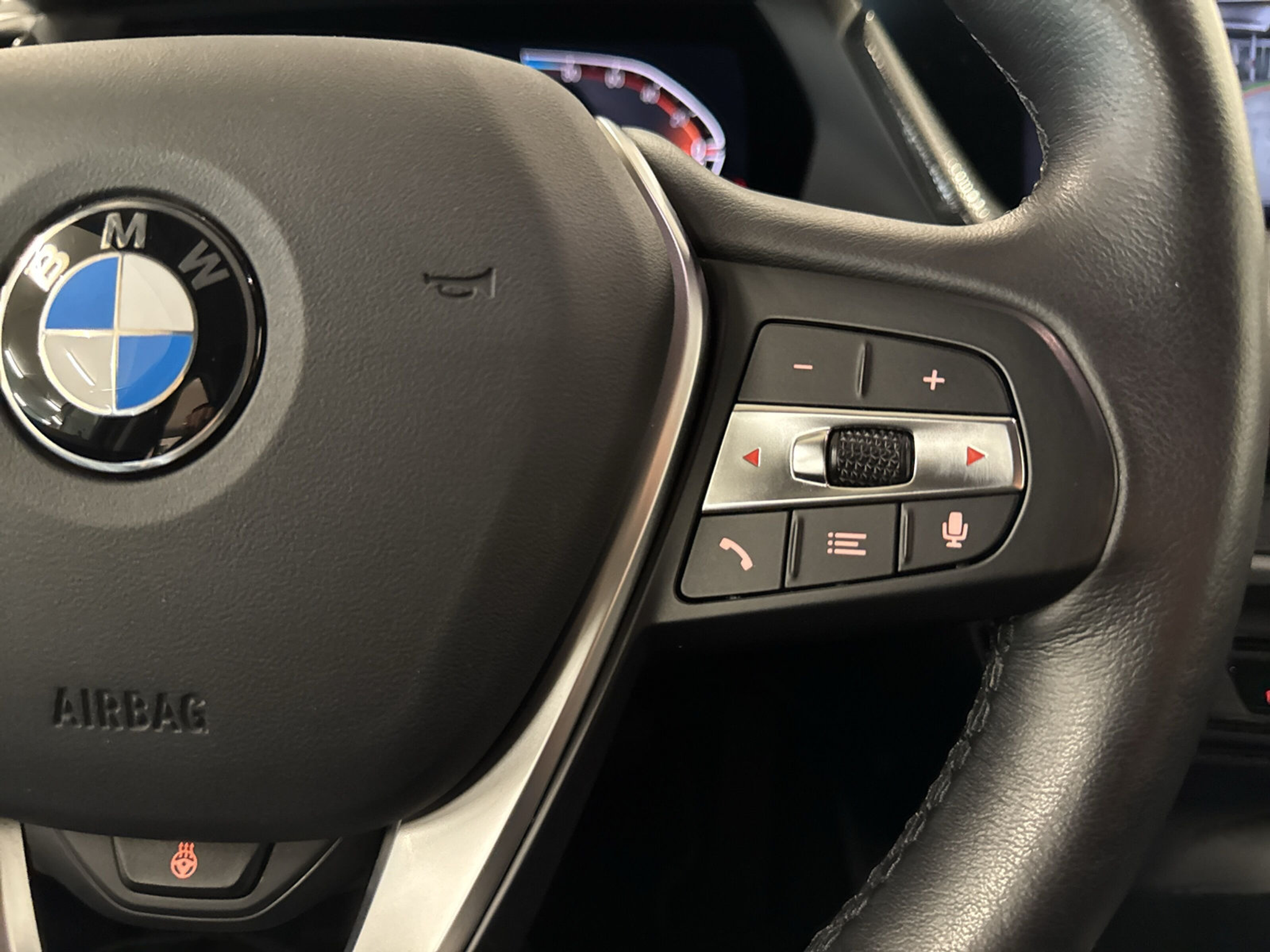 listing desktop thumbnail image 15