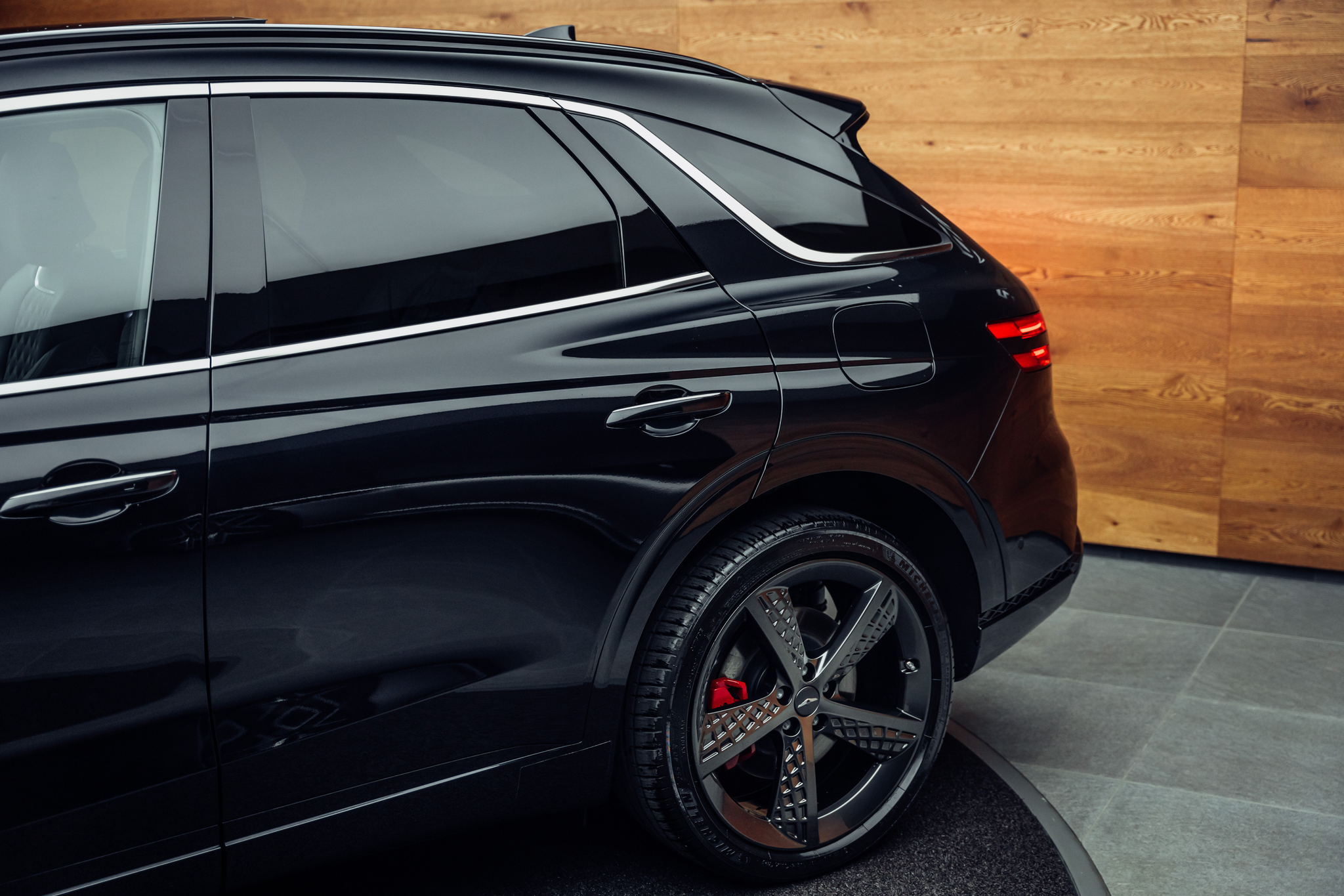 listing desktop thumbnail image 19