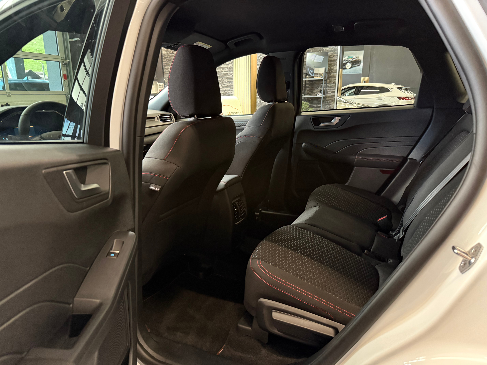 listing desktop thumbnail image 21