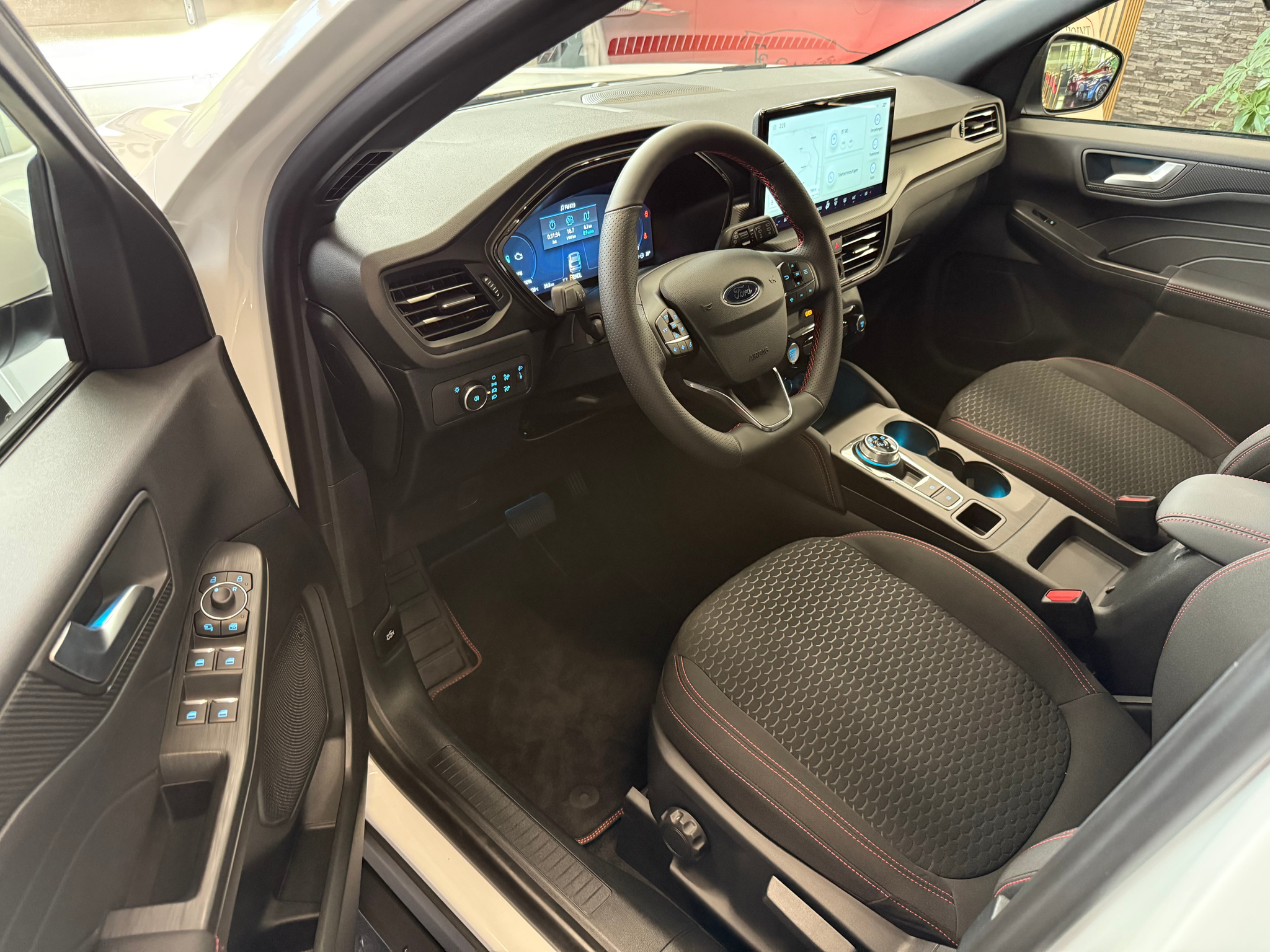 listing desktop thumbnail image 8