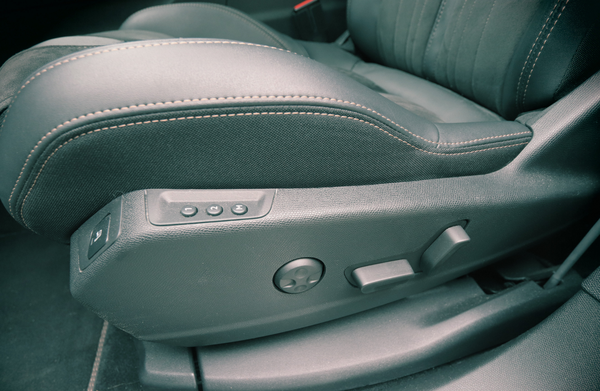 listing desktop thumbnail image 23