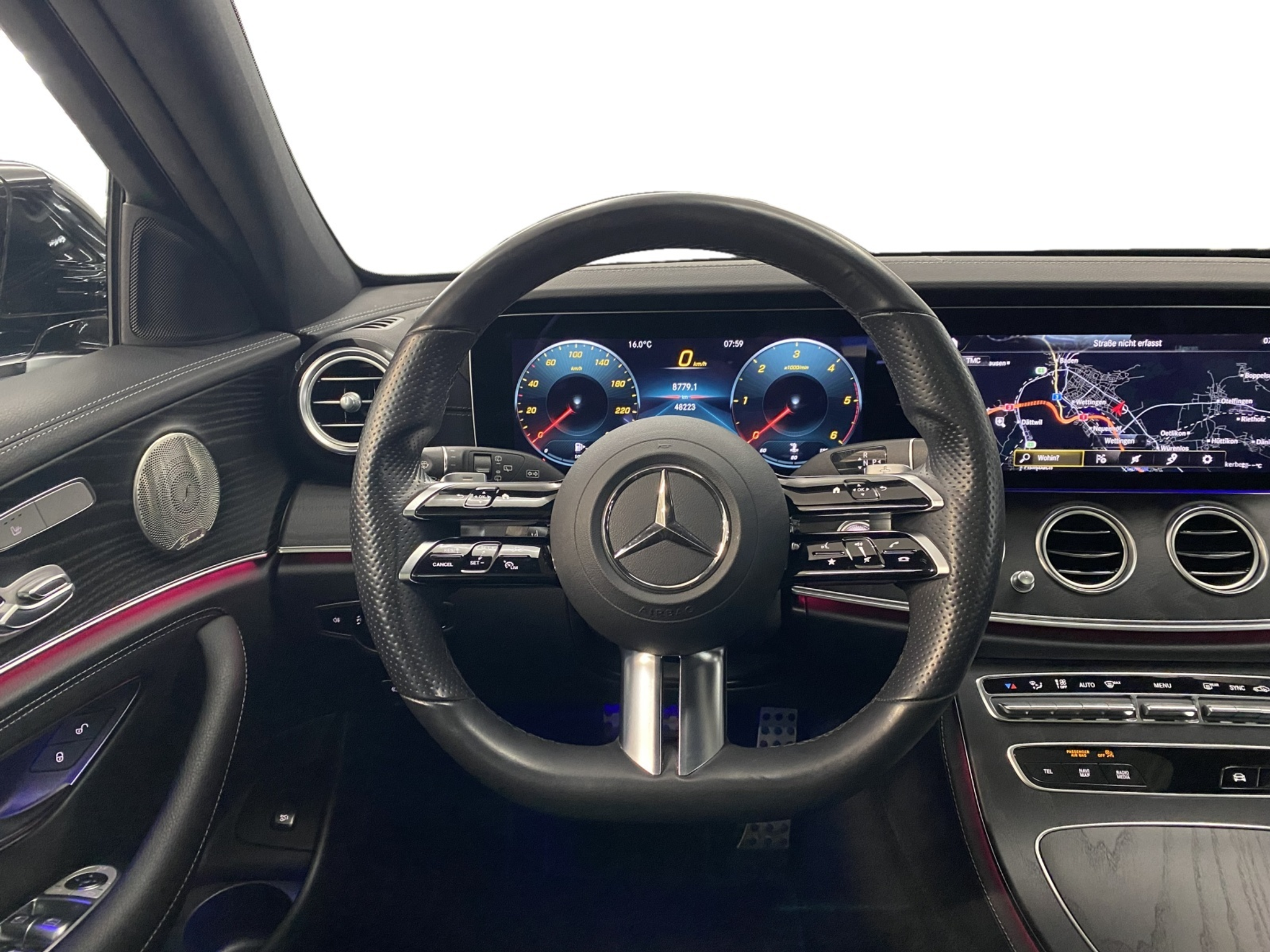 listing desktop thumbnail image 12