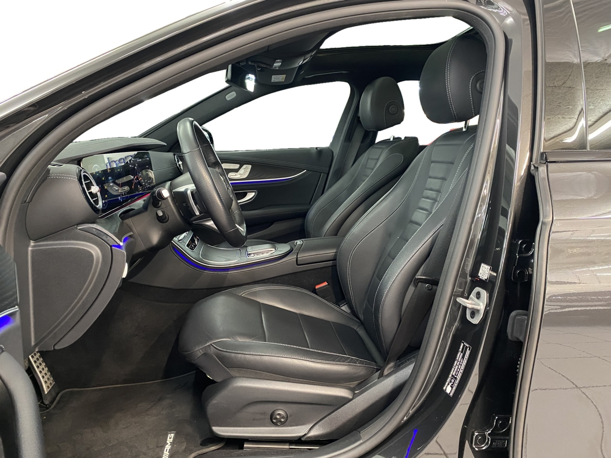 listing desktop thumbnail image 6