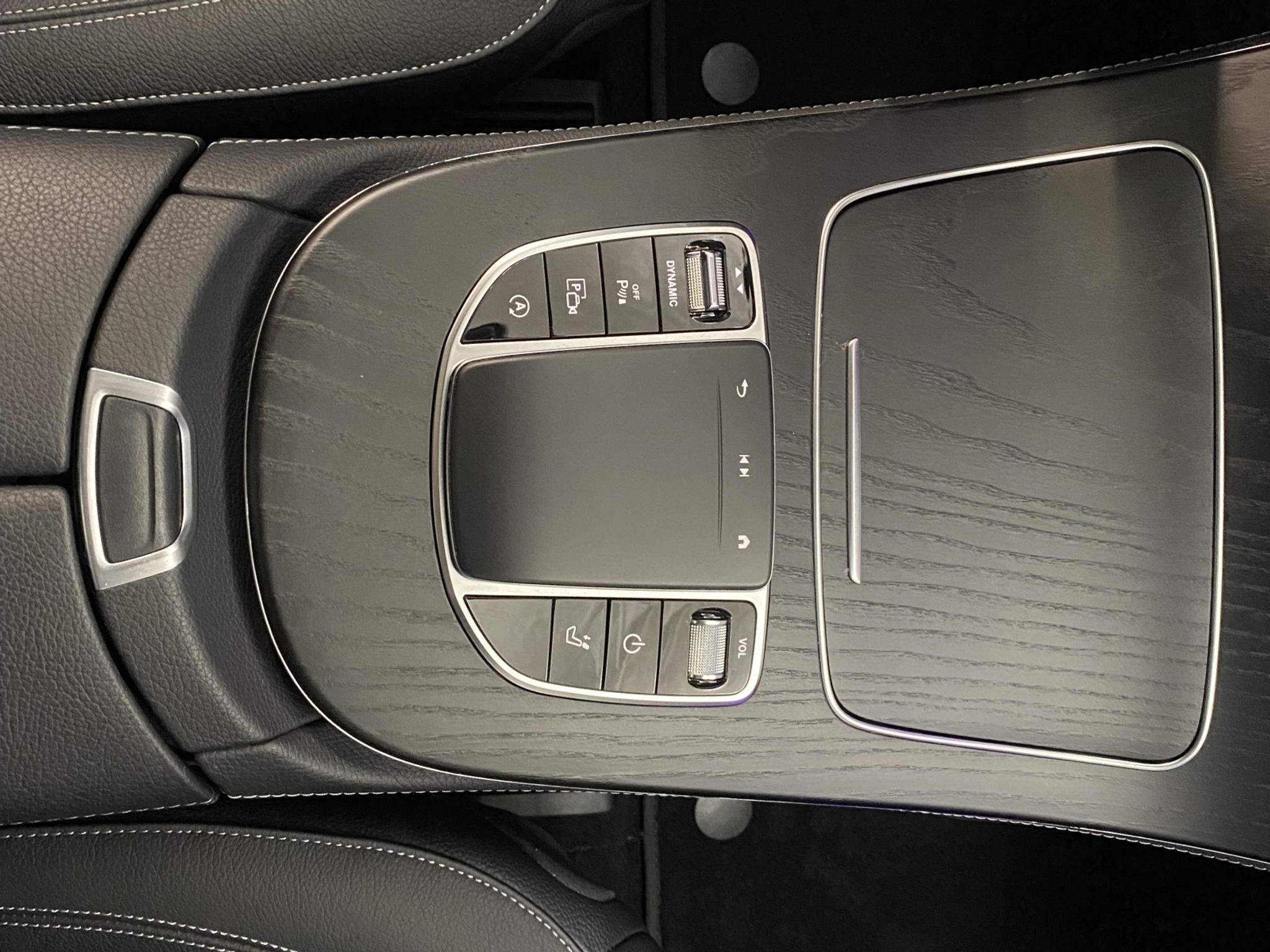 listing desktop thumbnail image 9