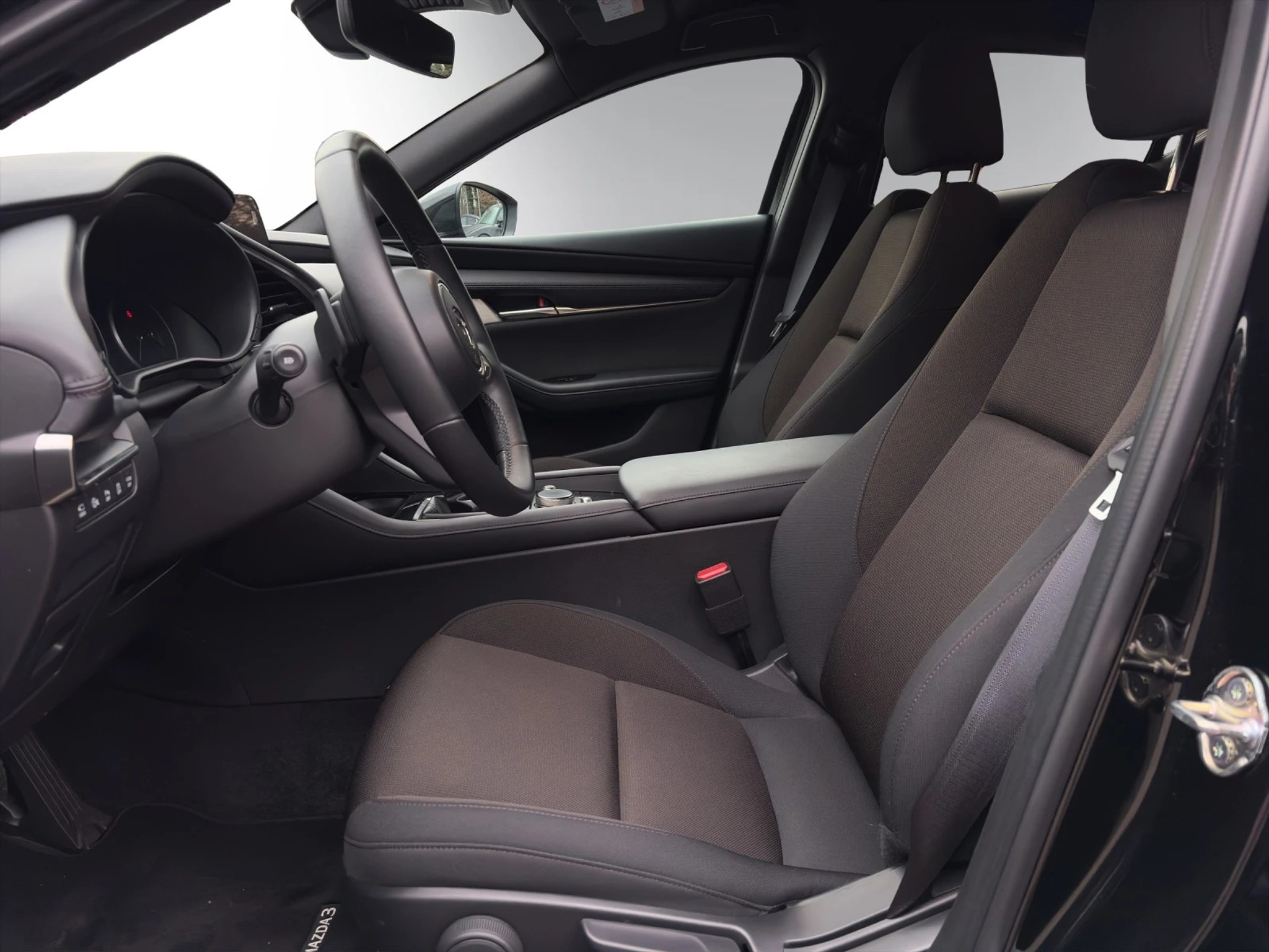 listing desktop thumbnail image 7