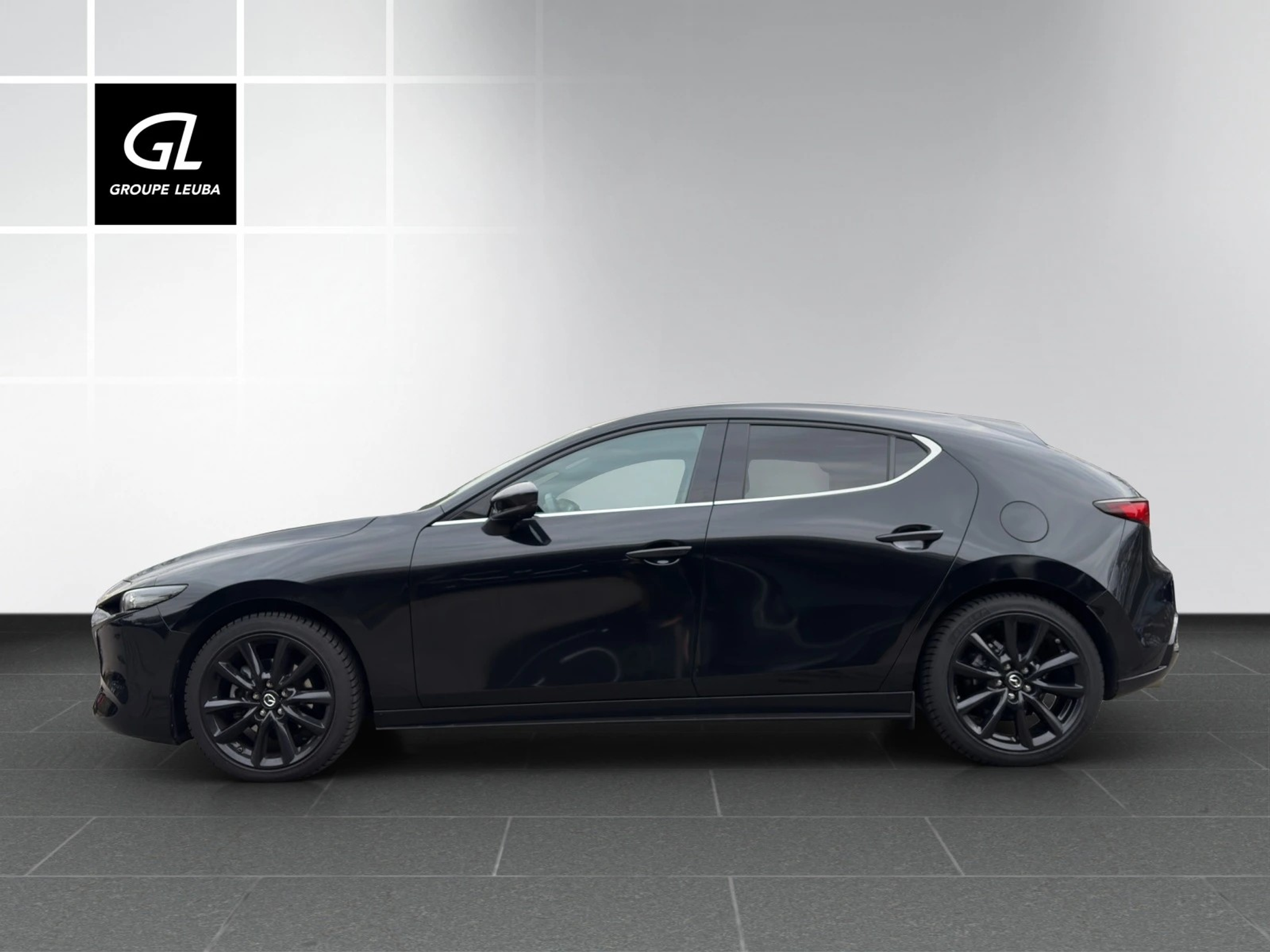 listing desktop thumbnail image 2