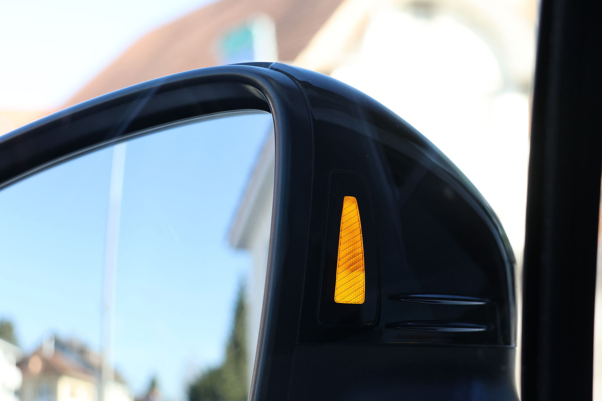 listing desktop thumbnail image 26