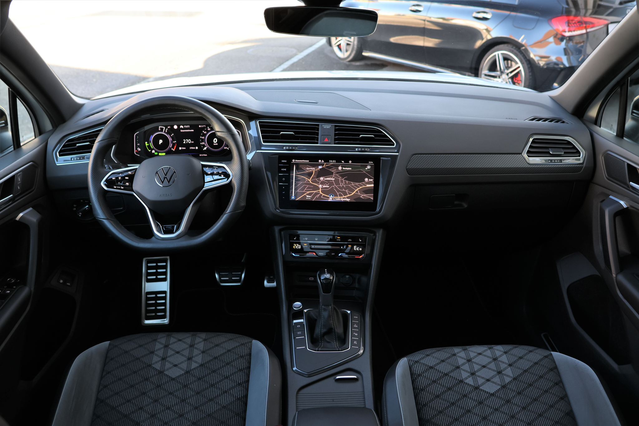 listing desktop thumbnail image 14